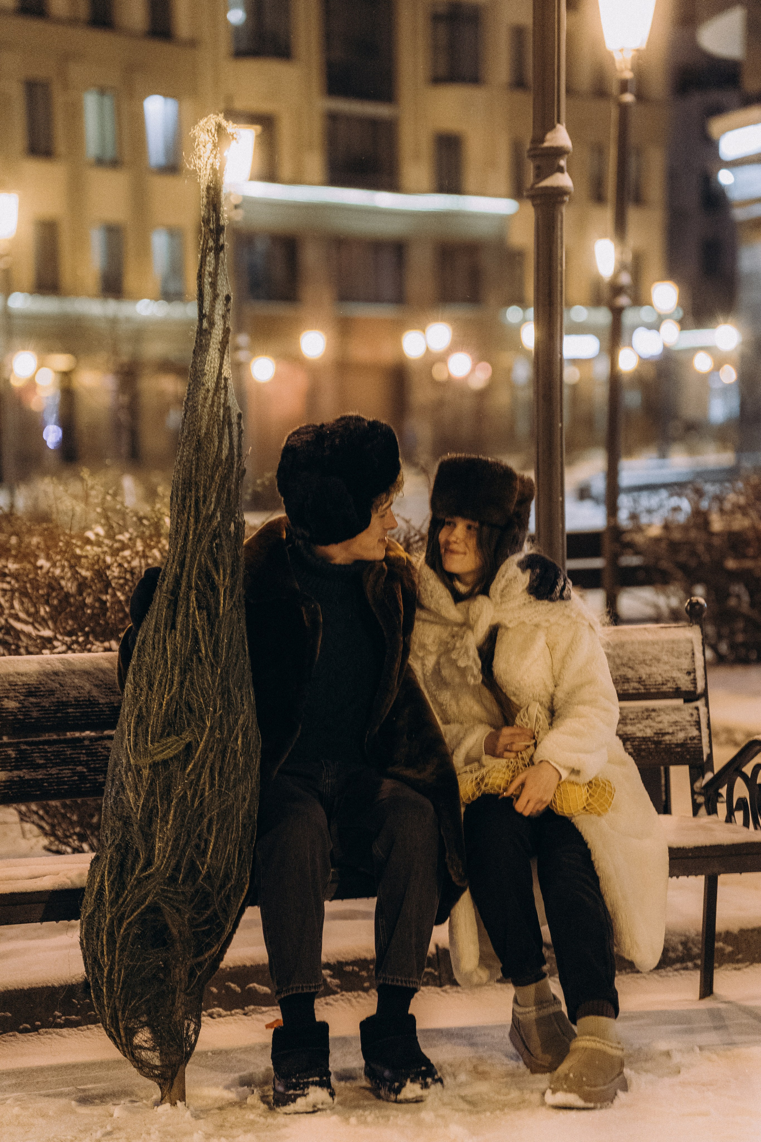 НОВОГОДНЯЯ ПРОГУЛКА ПАРЫ ПО ЧЕРНЫШЕВСКОЙ ПЕРЕД НОВЫМ ГОДОМ. Профессиональный фотограф, Санкт-Петербург — Виктория Богомолова