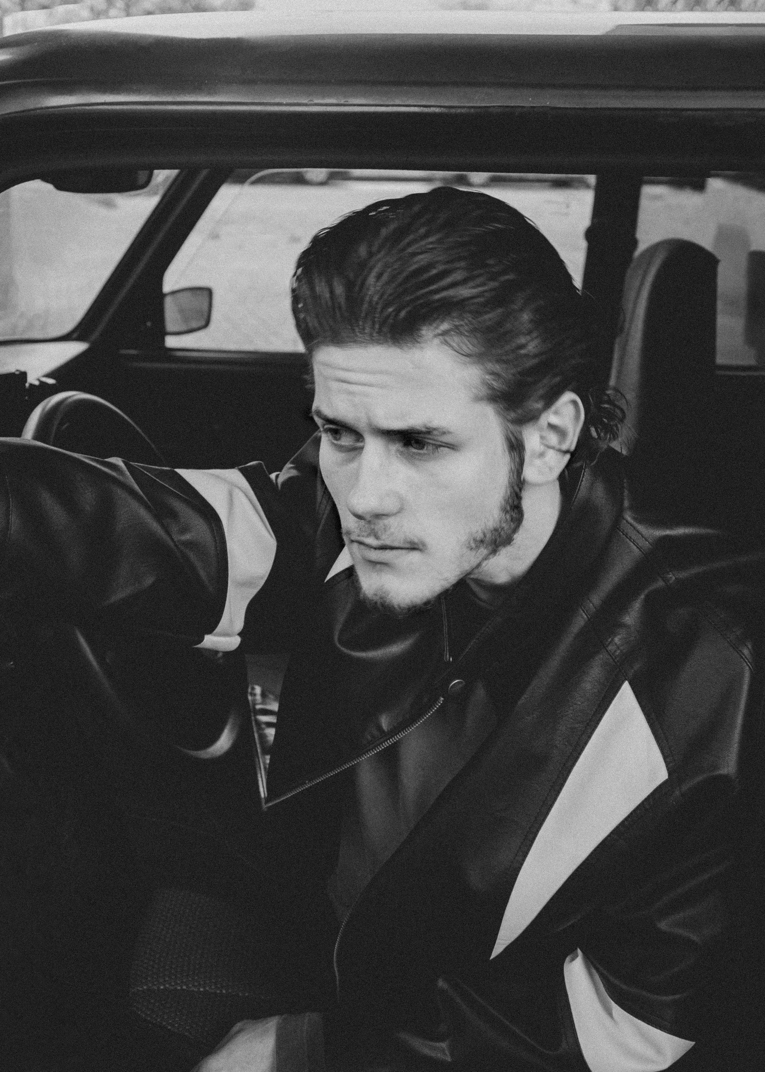 Творческая съемка для стилиста по мужским прическам