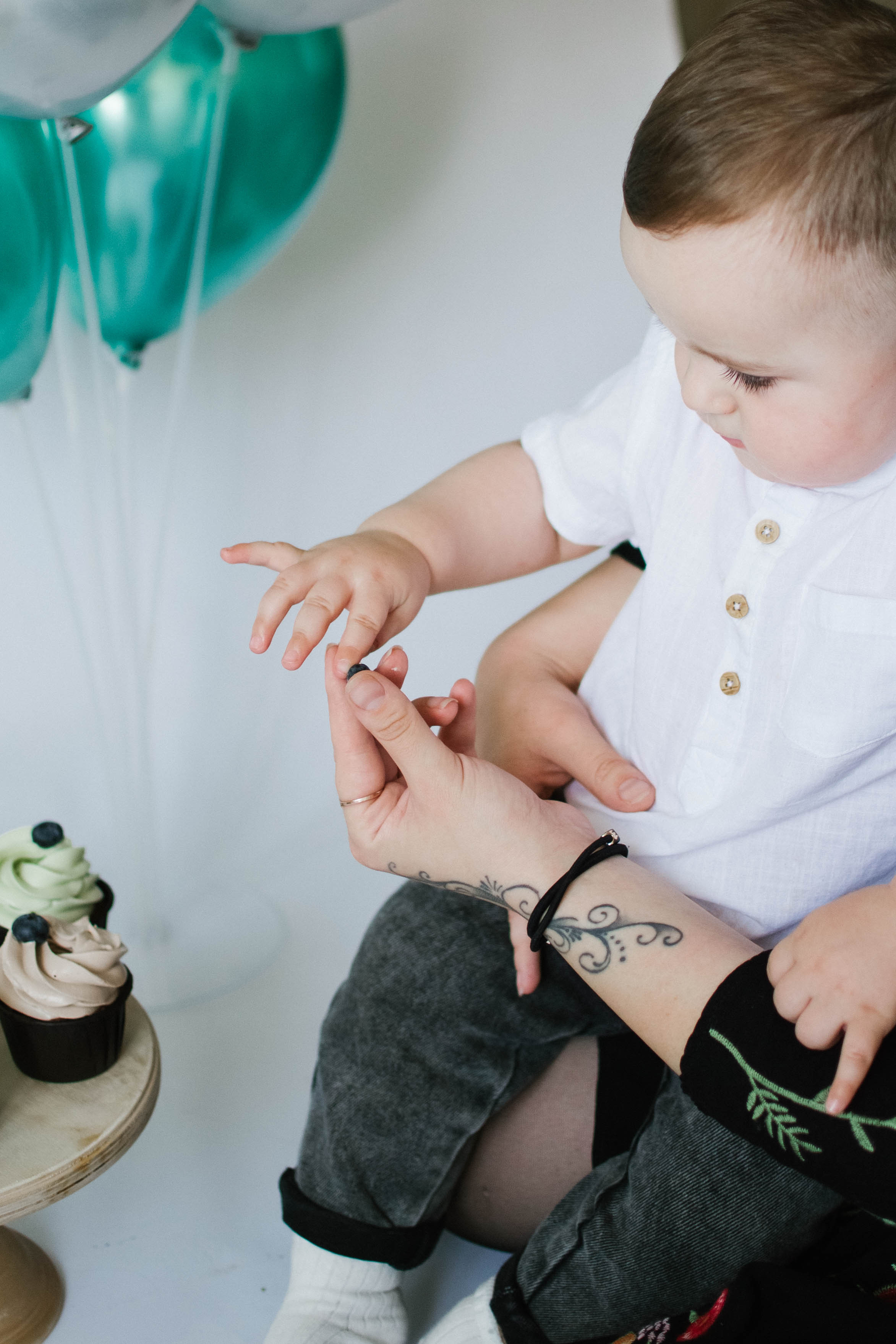 Уютно дома 1год Артёму. Семейный фотограф в городе Мегион и Нижневартовск Дзюба Татьяна