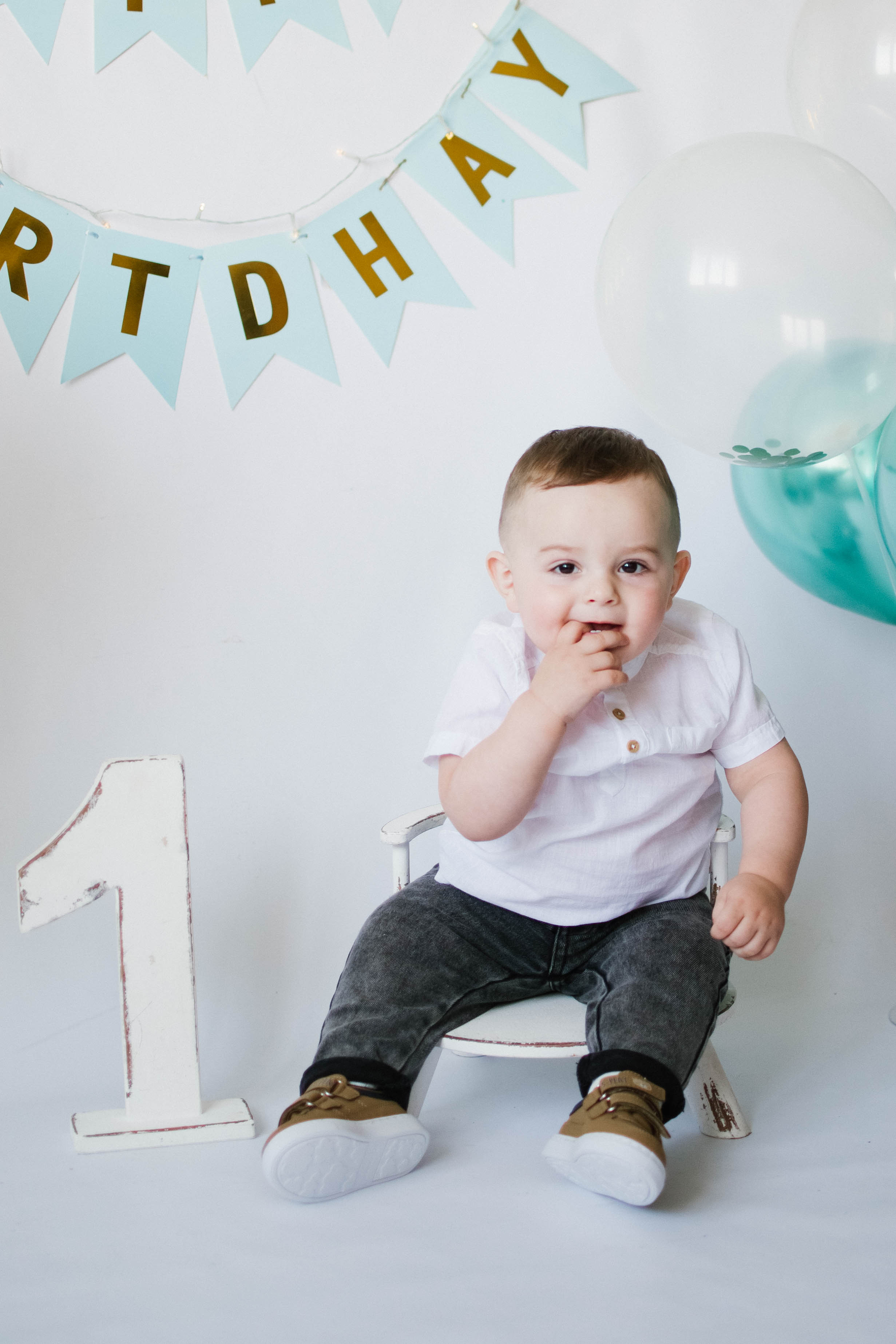 Уютно дома 1год Артёму. Семейный фотограф в городе Мегион и Нижневартовск Дзюба Татьяна