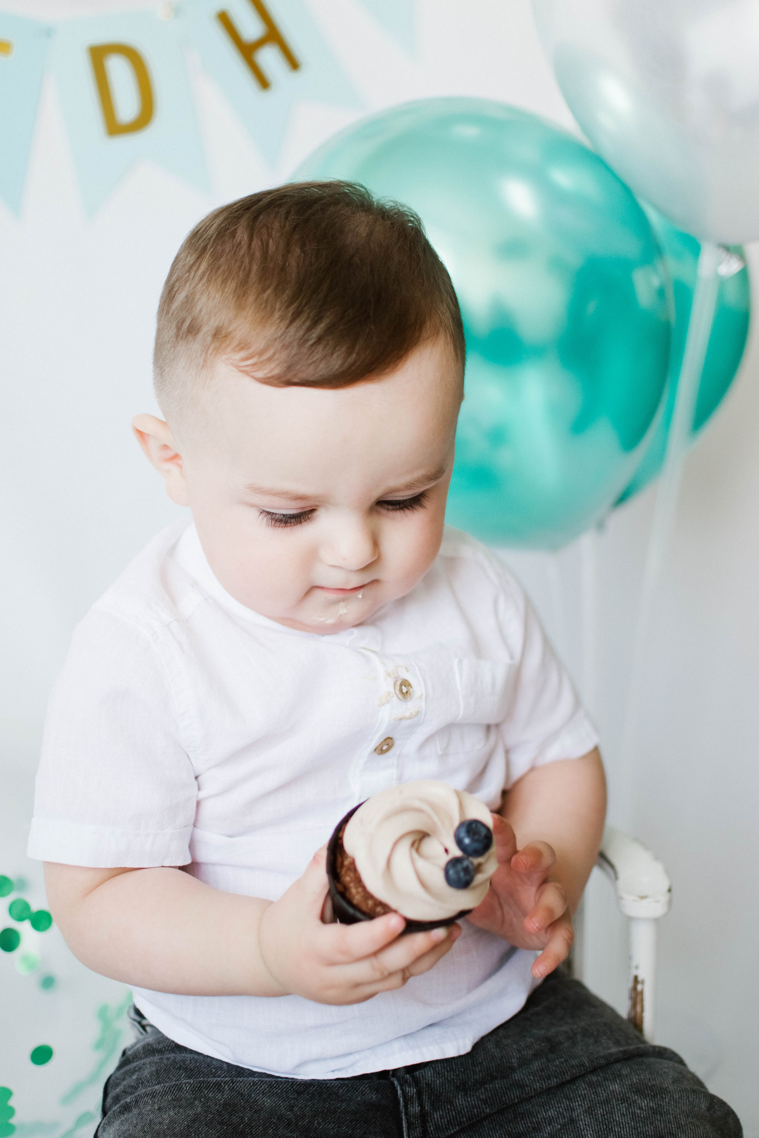 Уютно дома 1год Артёму. Семейный фотограф в городе Мегион и Нижневартовск Дзюба Татьяна
