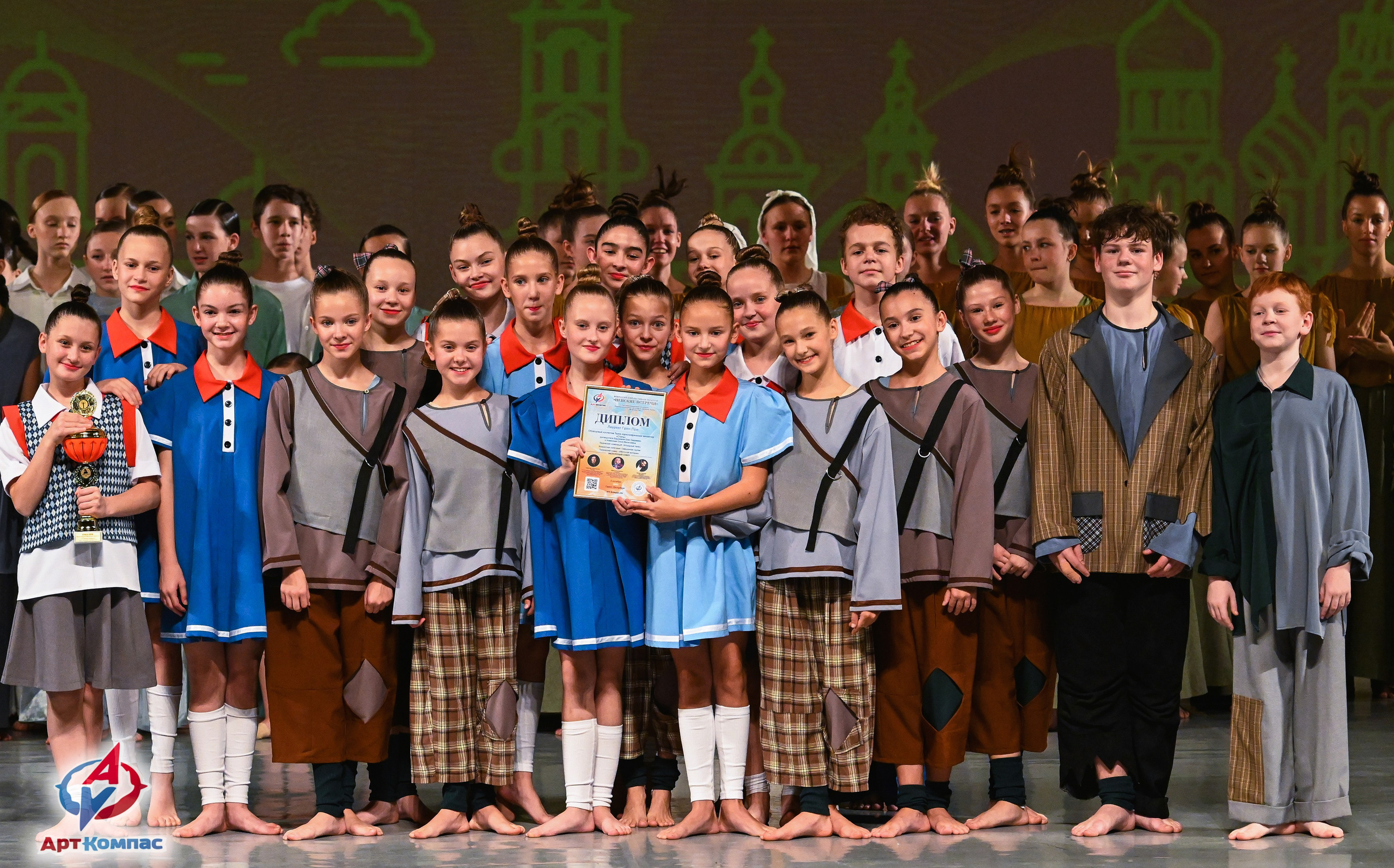 05.10.2025 Всероссийский фестиваль талантов «НЕВСКИЕ ВСТРЕЧИ» г. Санкт-Петербург. Медиастудия Фото Концепт