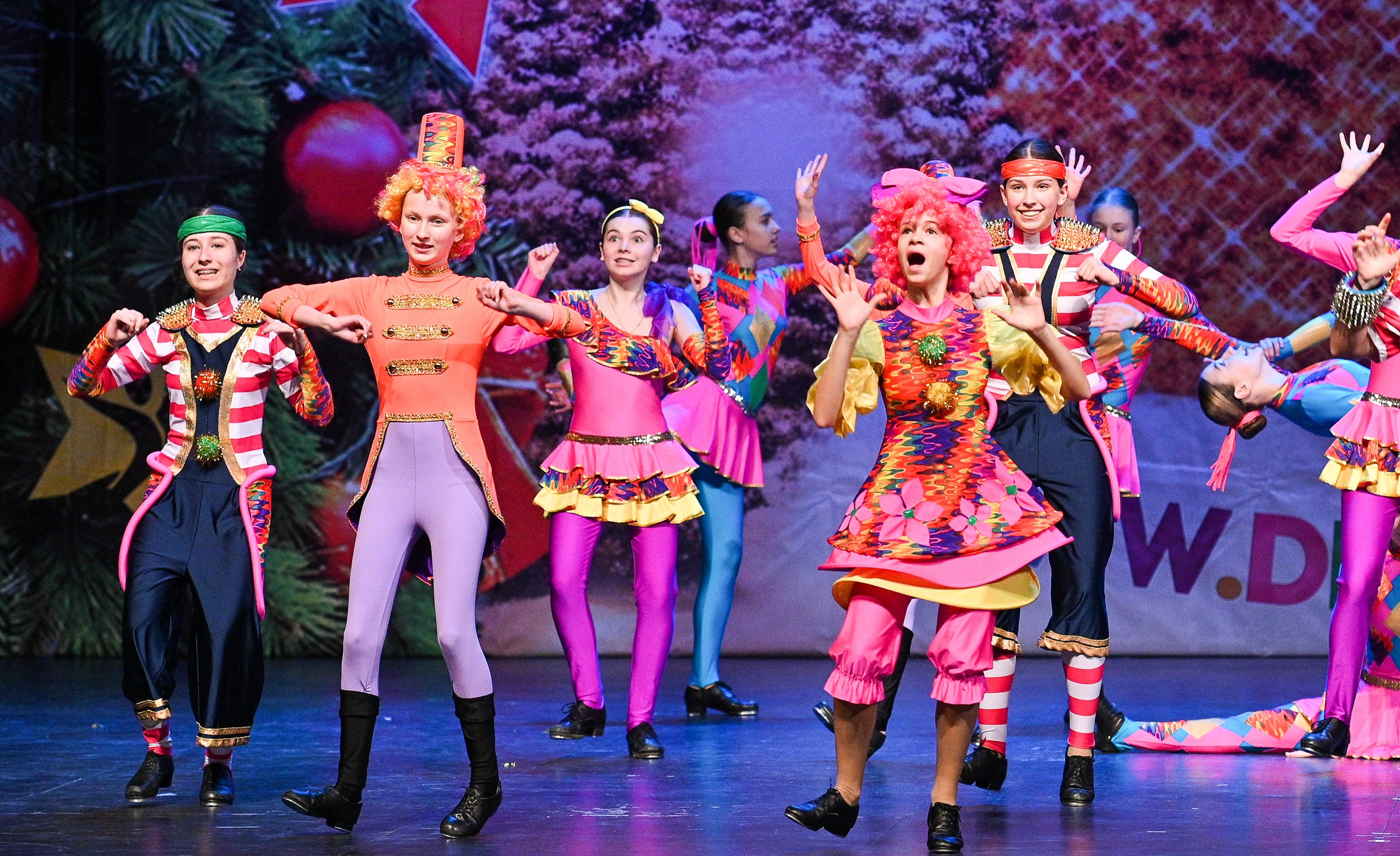 14.11.2024 «Новогодний Звездопад Талантов» Фестивальное движение «Шаг к мечте» г. Москва. Медиастудия Фото Концепт