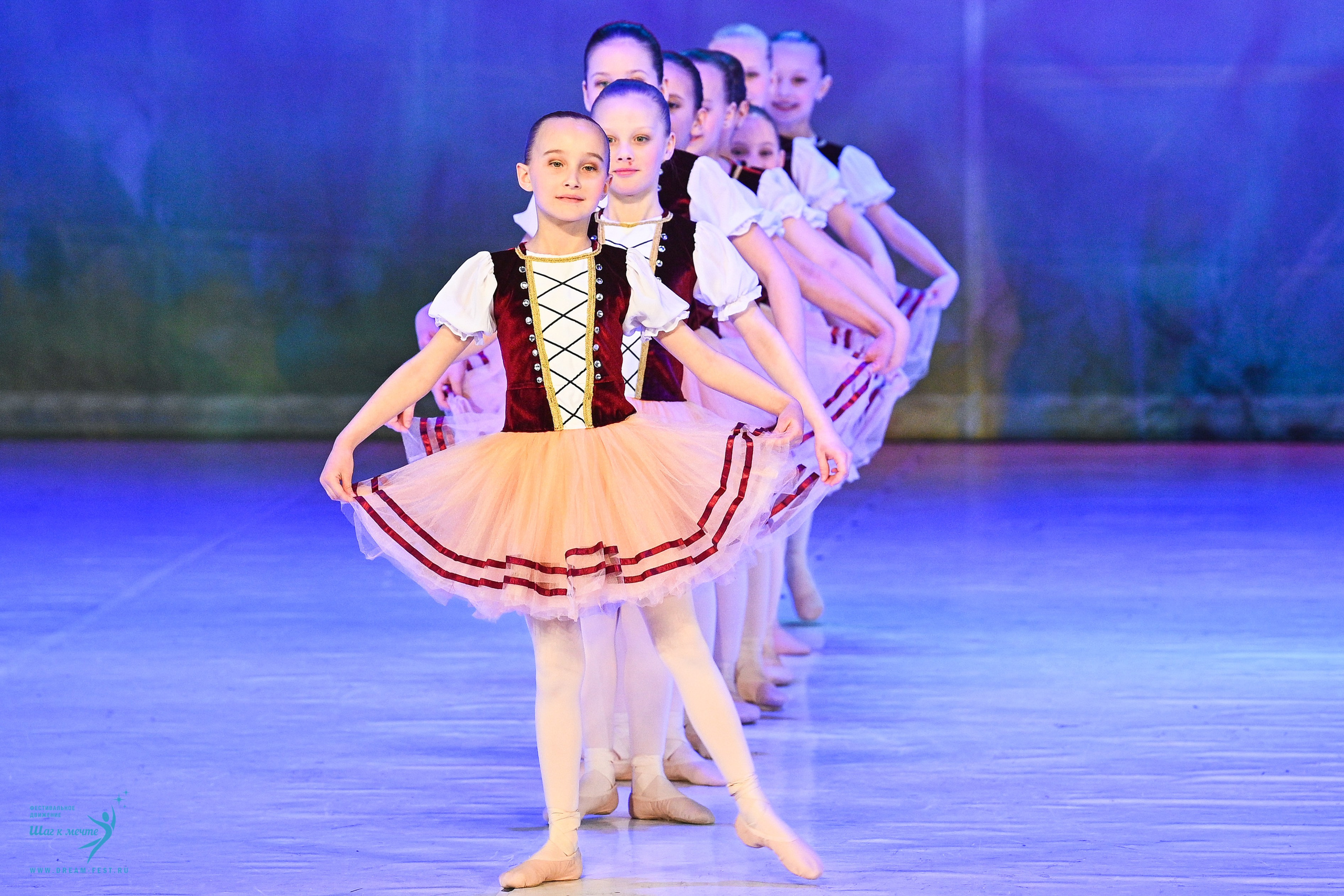 12.04.2025 Фестивальное движение «Шаг к мечте» г. Москва. Медиастудия Фото Концепт