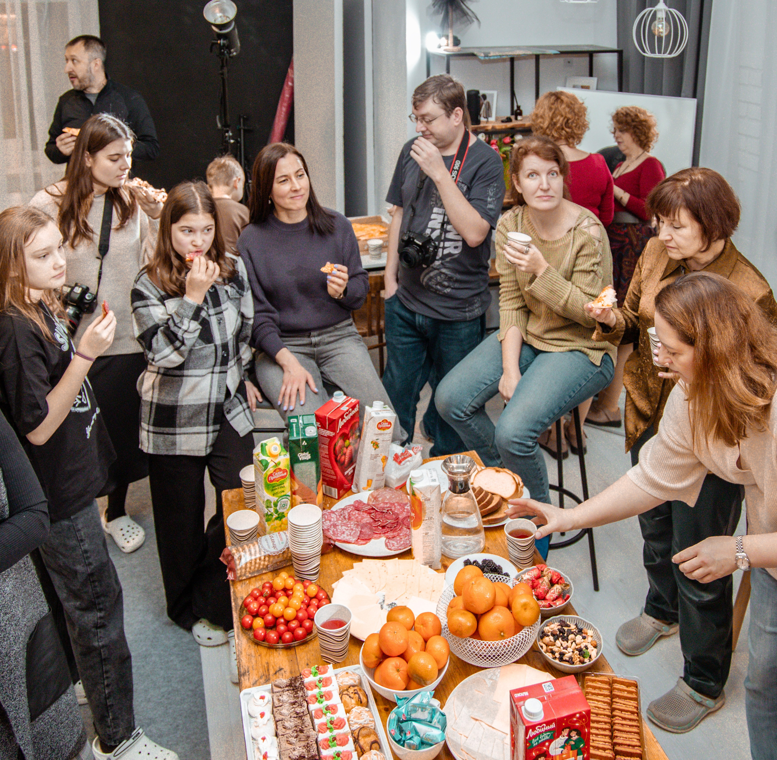 Фотовстреча фотографов. Фотограф для маркетплейсов, фотоуслуги в Жуковском Татьяна Марсуверских