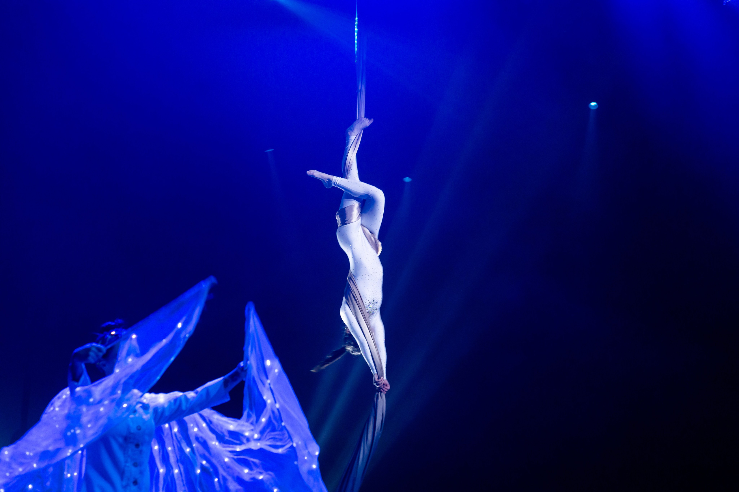 РЕПОРТАЖ: НОВЫЙ ГОД В ДК МЕТАЛЛУРГ. Профессиональный фотограф в Ижевске Леша Петров