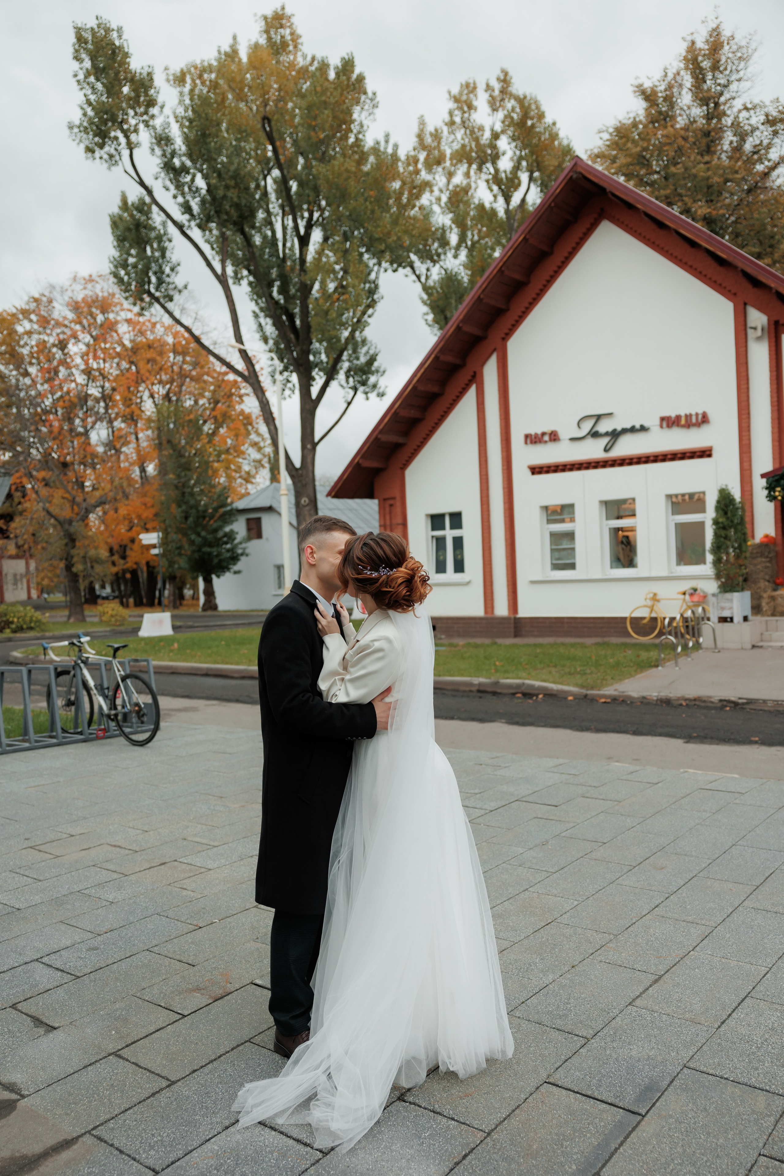 Константин и Дарья, ЗАГС ВДНХ, отель Soluxe, ресторан «Антик». Свадебный и репортажный фотограф (Москва, Королев и другие)