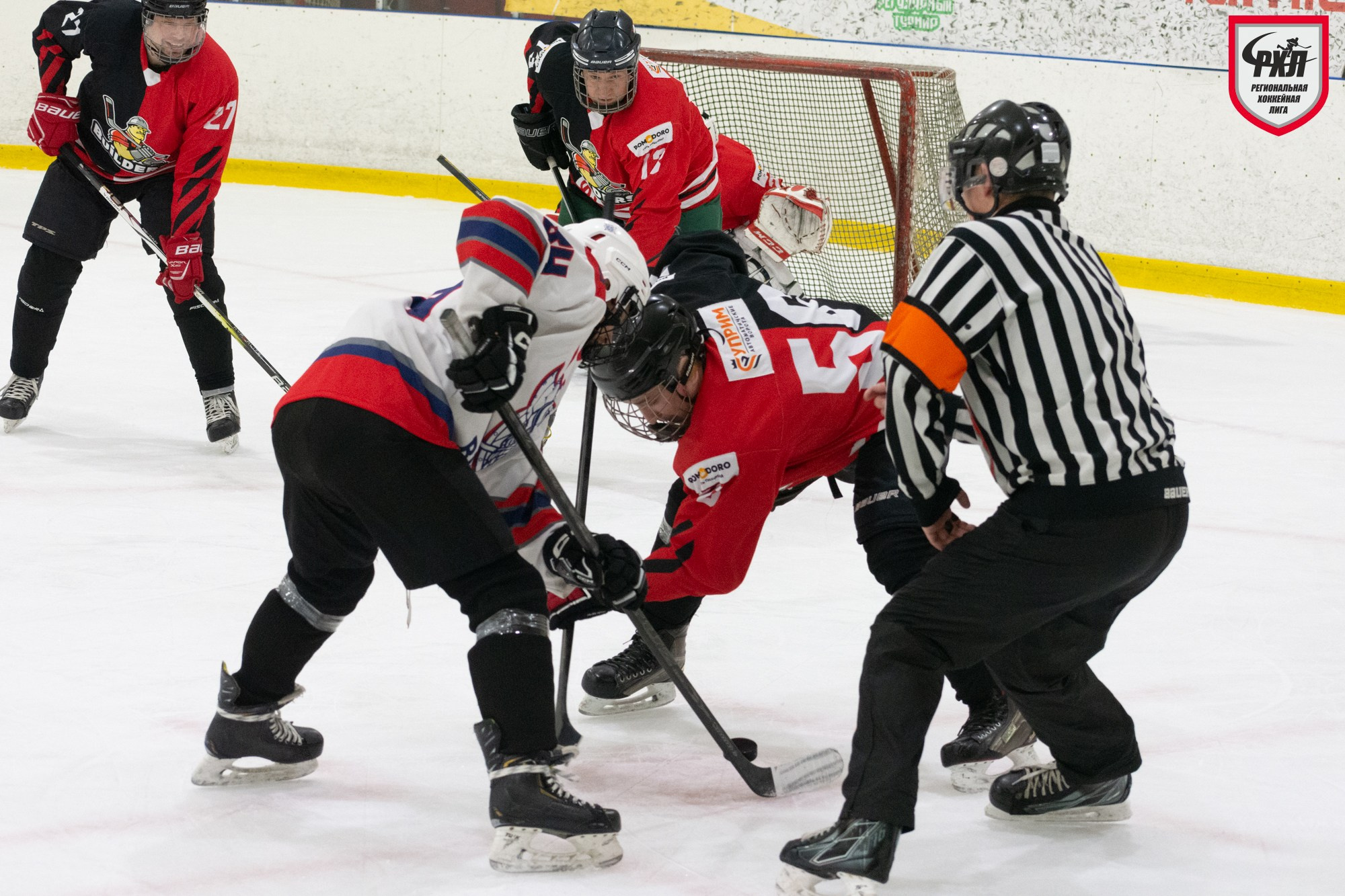 Хоккей. Фотограф Максим Буряк