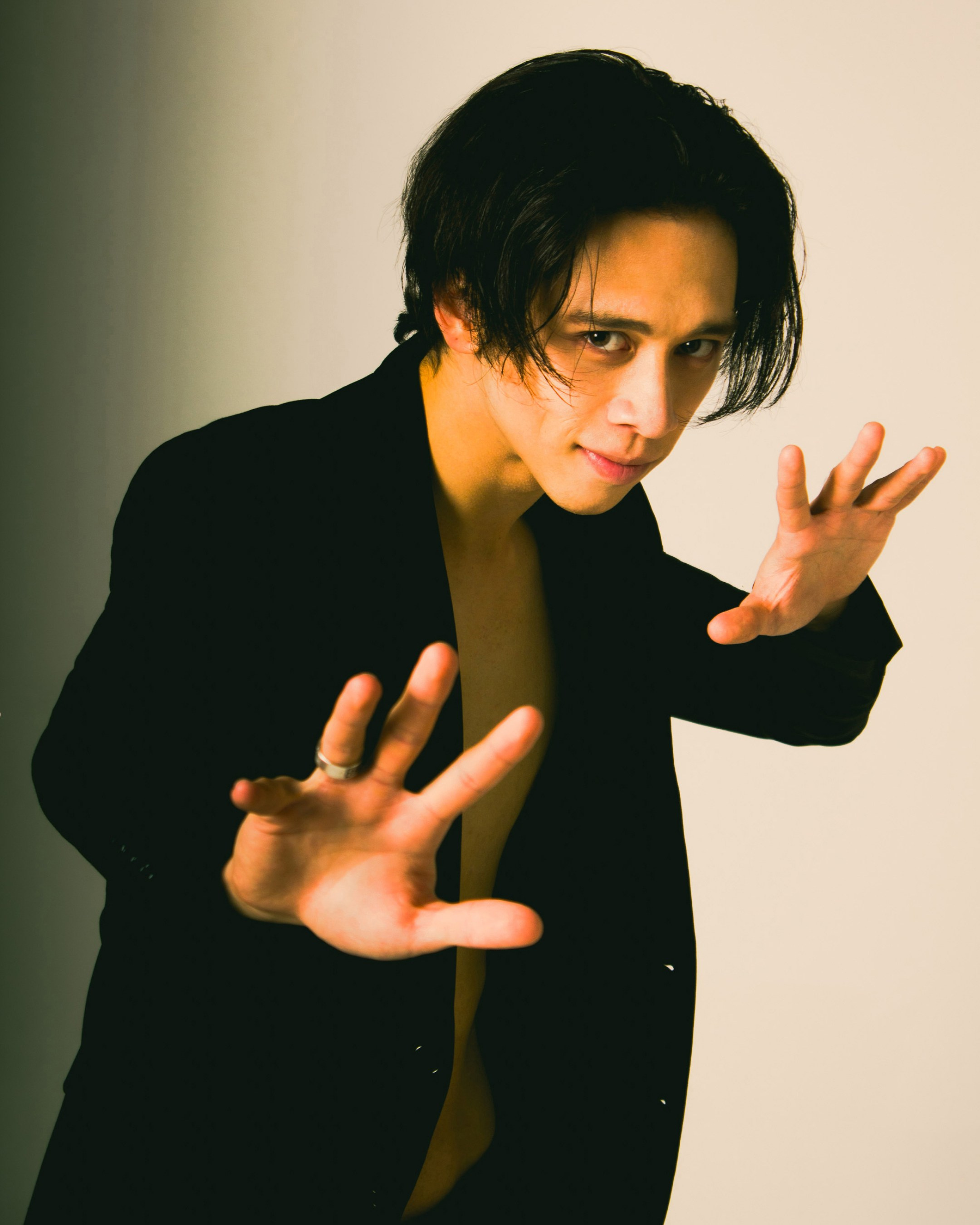 Денис. Профессиональная студийная фотосъёмка | портрет, арт | Виталий Горбачёв