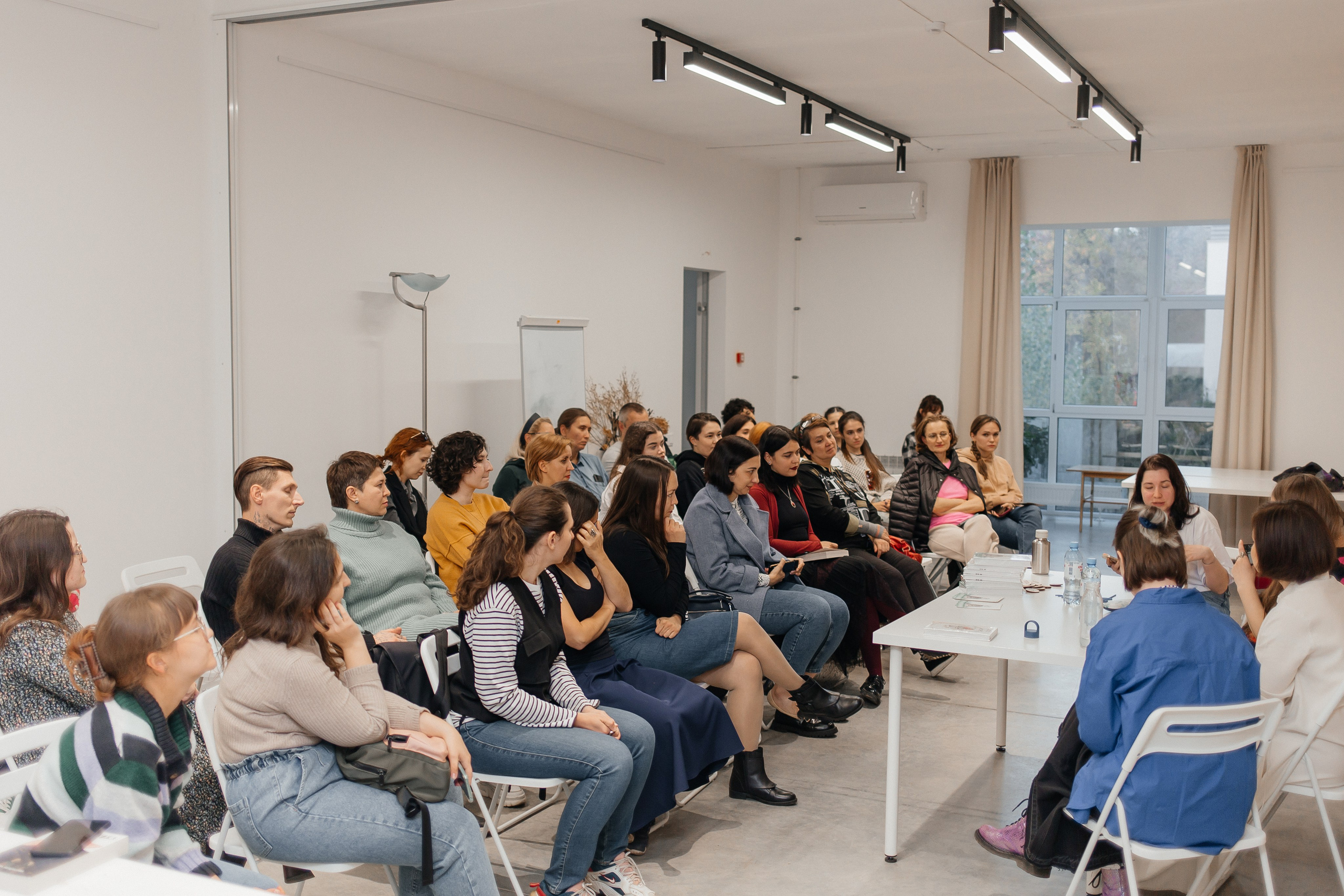 30.09.2023 Встреча с Евгенией Некрасовой. Книжный клуб