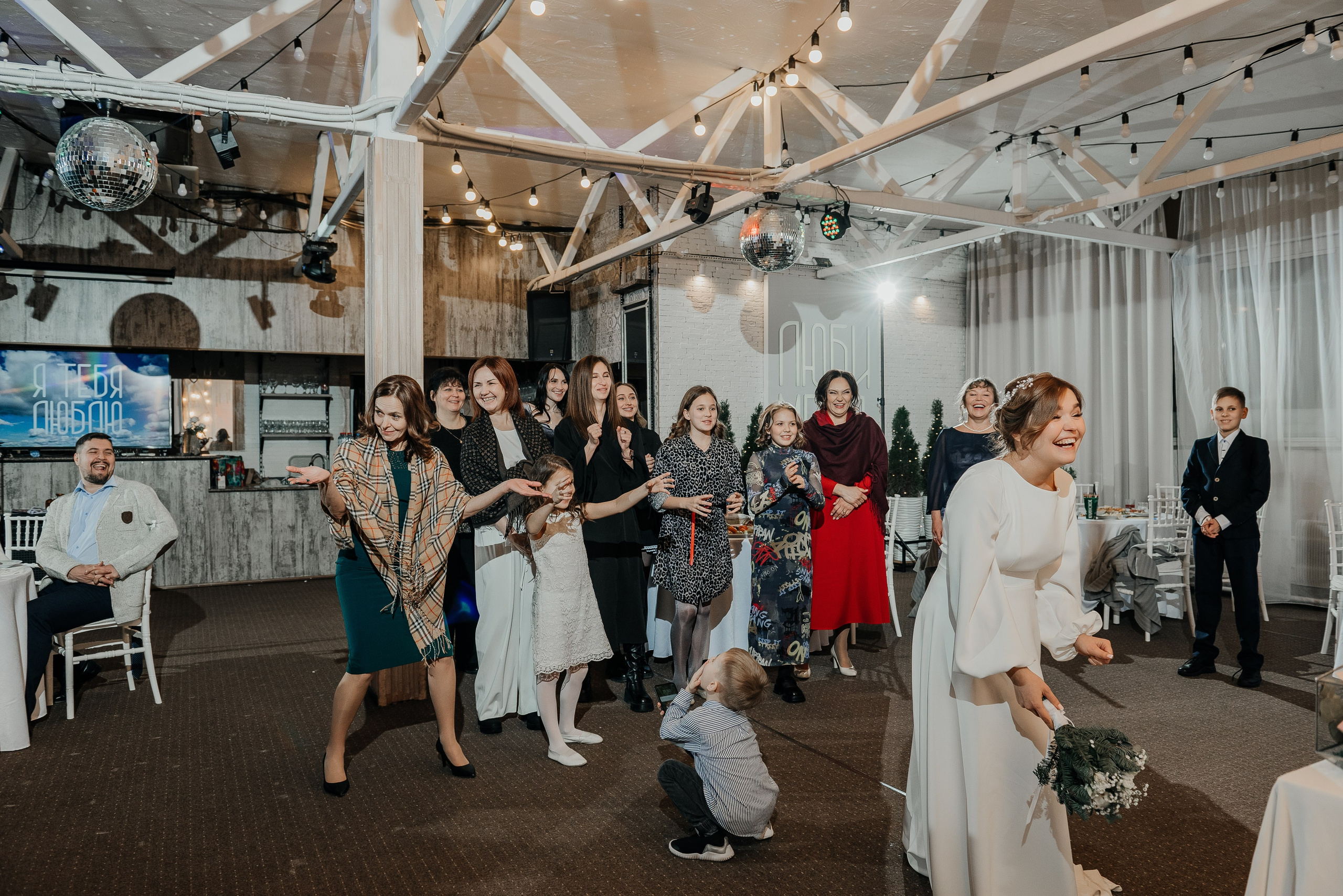 Свадебный фотограф в Екатеринбурге. Свадебная фотосъемка. Свадебный фотограф в Екатеринбурге