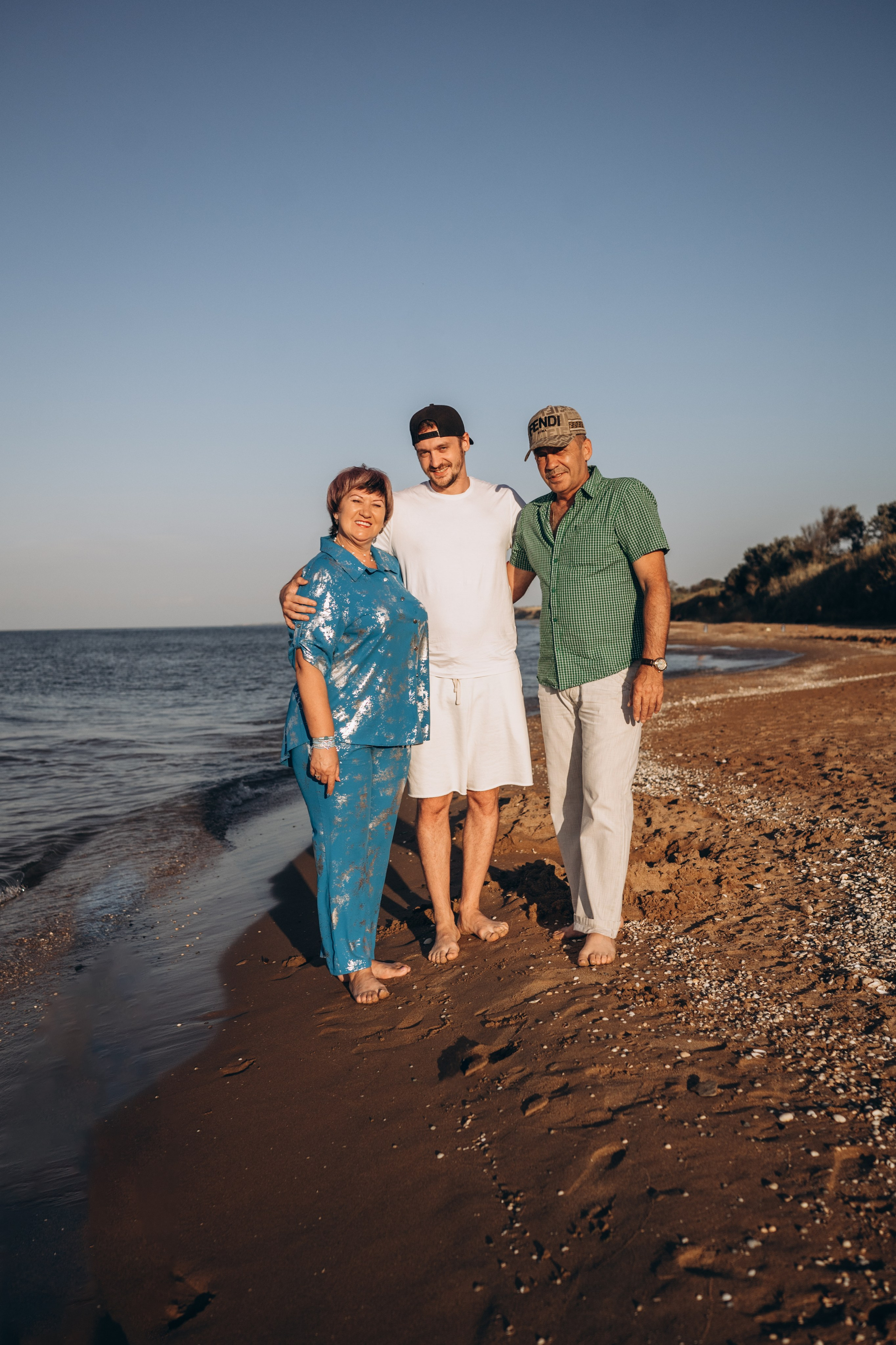 Андрей и Ира, Валерий Андреевич, Татьяна Викторовна и Ника. Фотограф Горбенко Анна