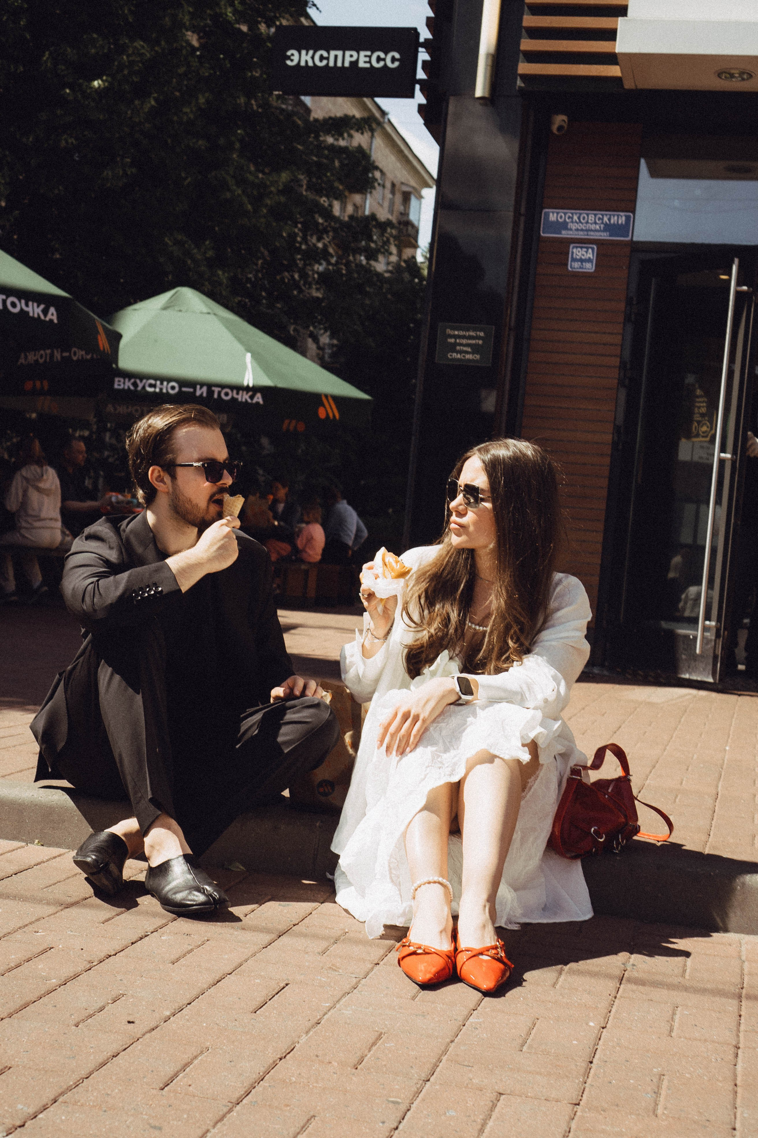СВАДЕБНАЯ СЬЕМКА В ПАРКЕ ПОБЕДЫ И ПРОГУЛКА ПО МОСКОВСКОМУ ПРОСПЕКТУ. Профессиональный фотограф, Санкт-Петербург — Виктория Богомолова