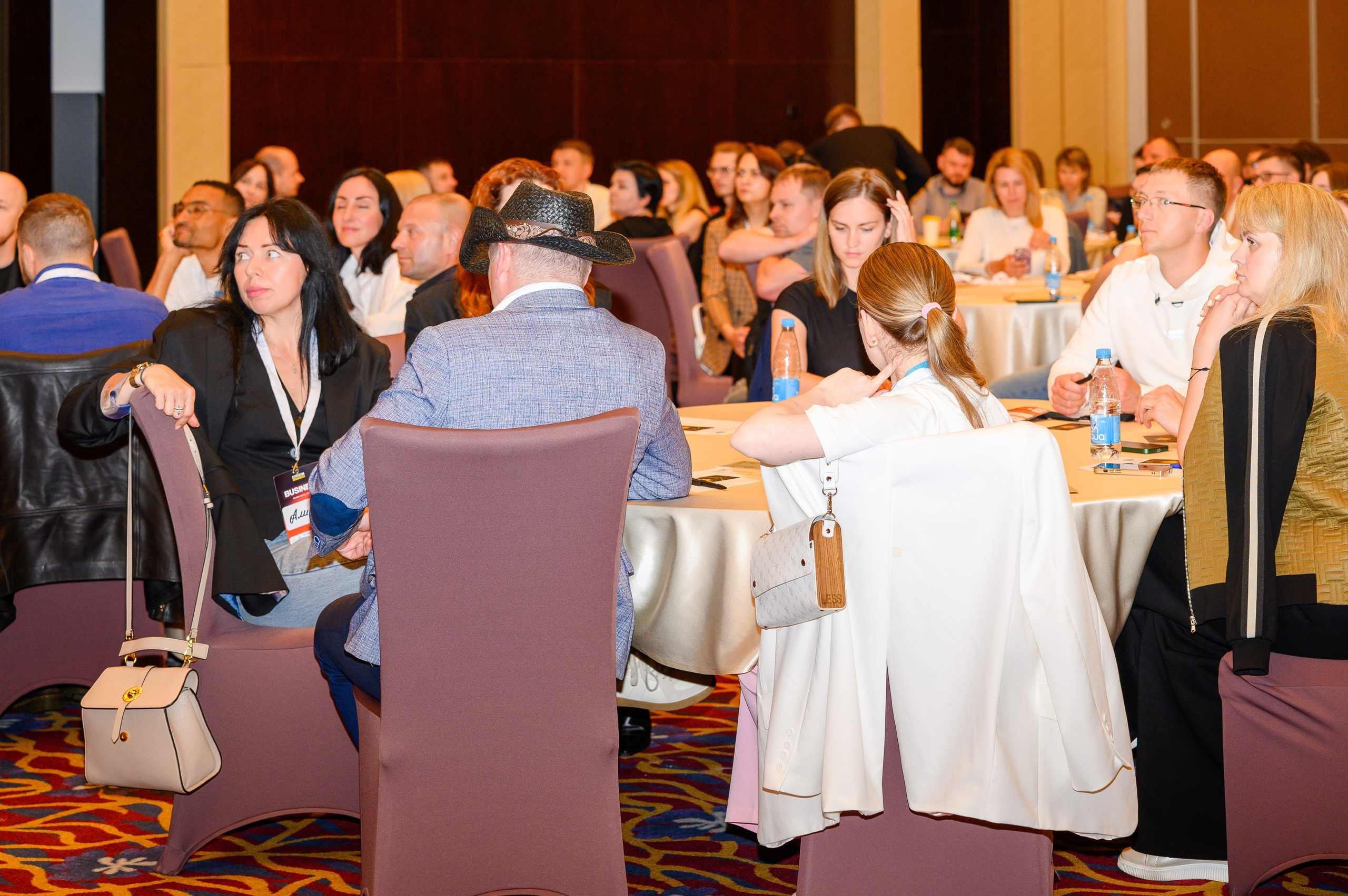 Репортажная съемка с открытия магазина. Фотоуслуги, услуги фотографа, фотографирование важных событий