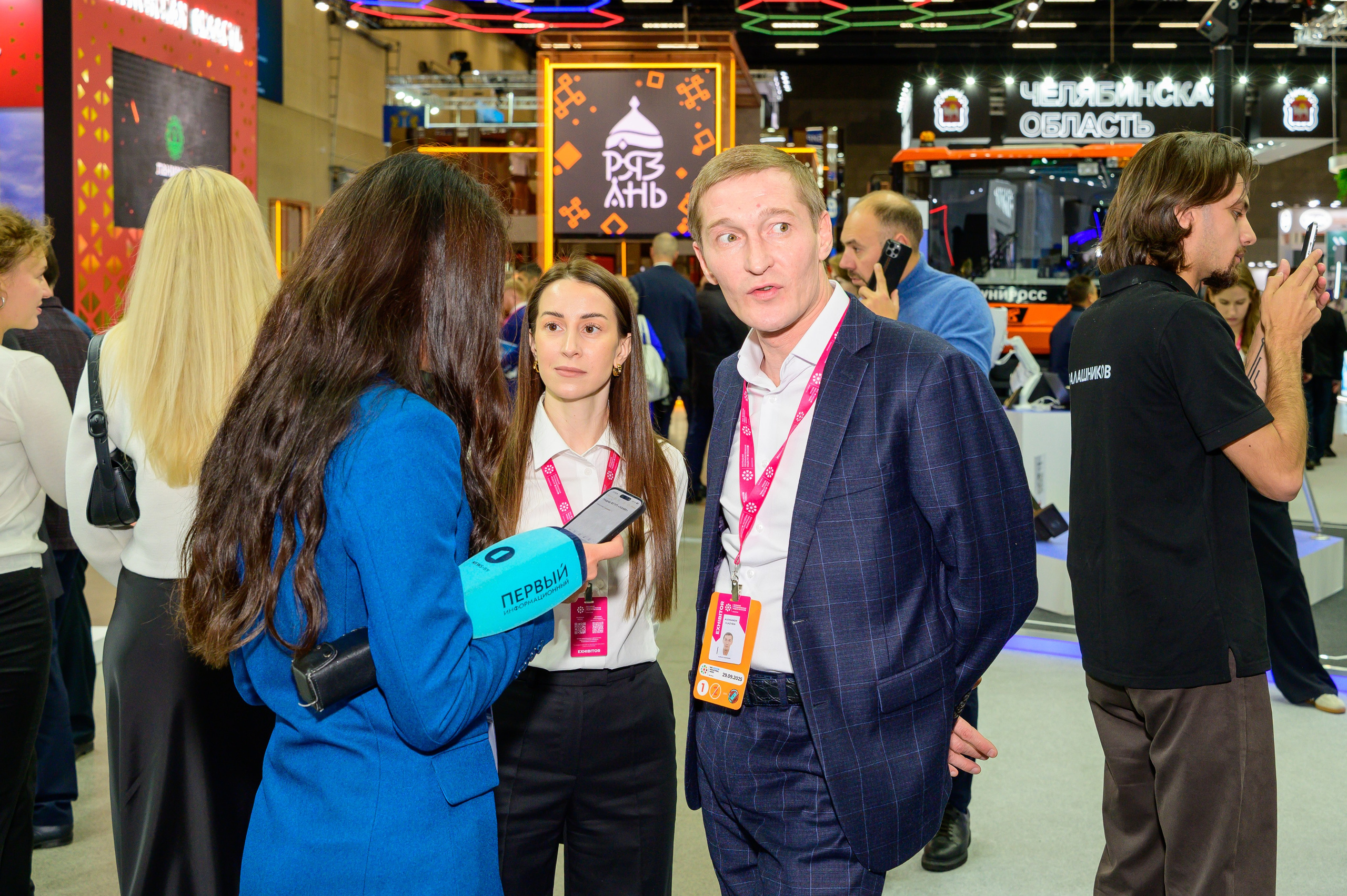 BigindustrialweekBelarus. Фотоуслуги, услуги фотографа, фотографирование важных событий