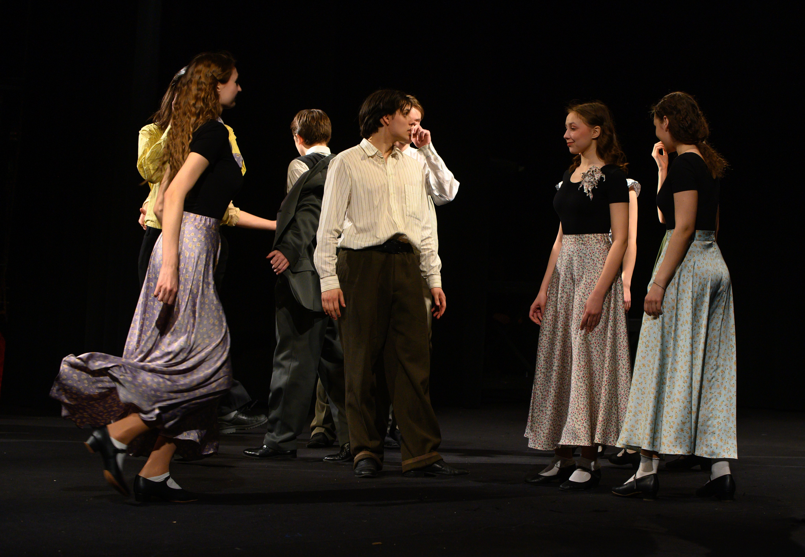 Молодая гвардия. Фотоуслуги, услуги фотографа, фотографирование важных событий