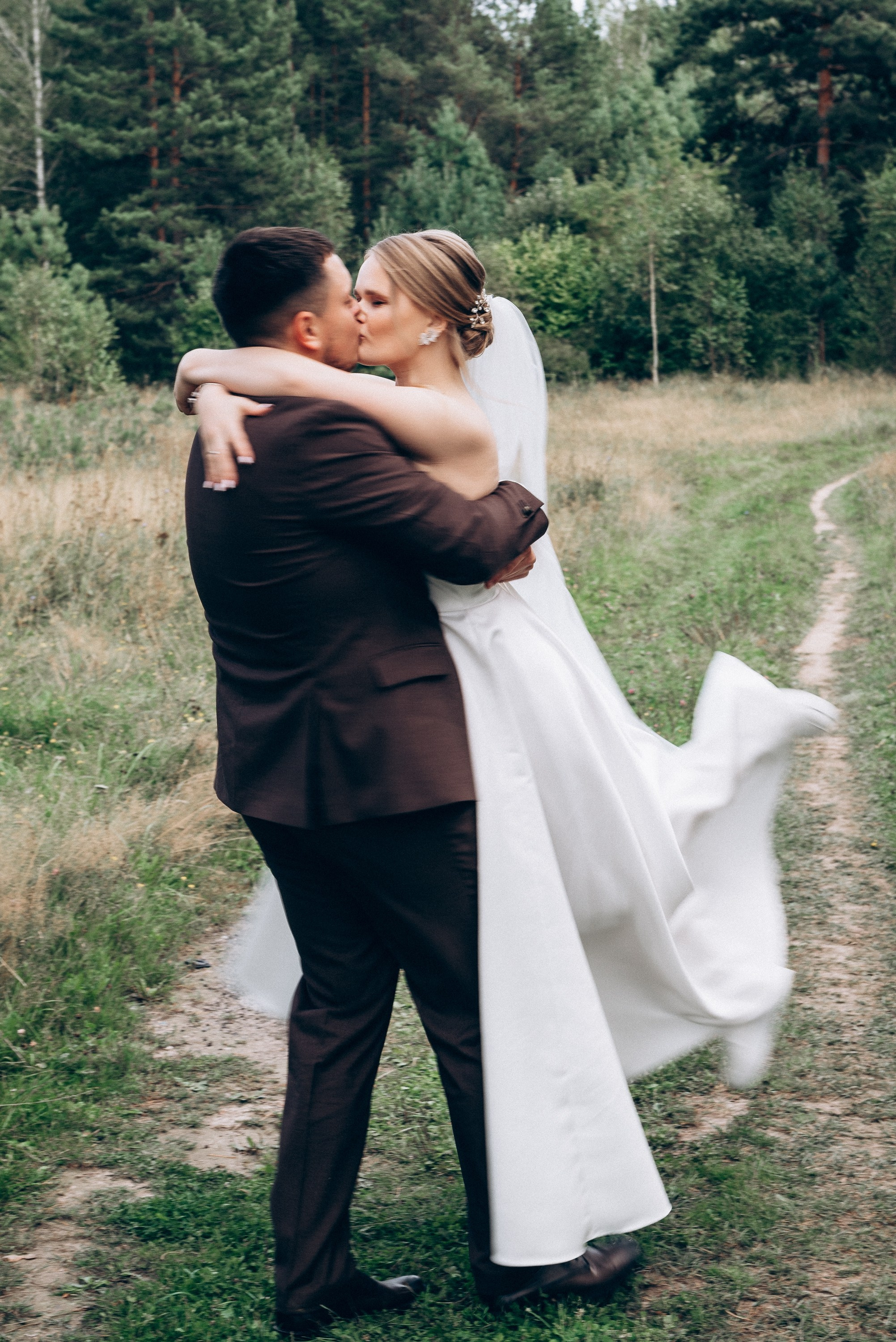 Свадебные фотосъемки. ЛАФФ ФОТО И ВИДЕОПРОДАКШЕН