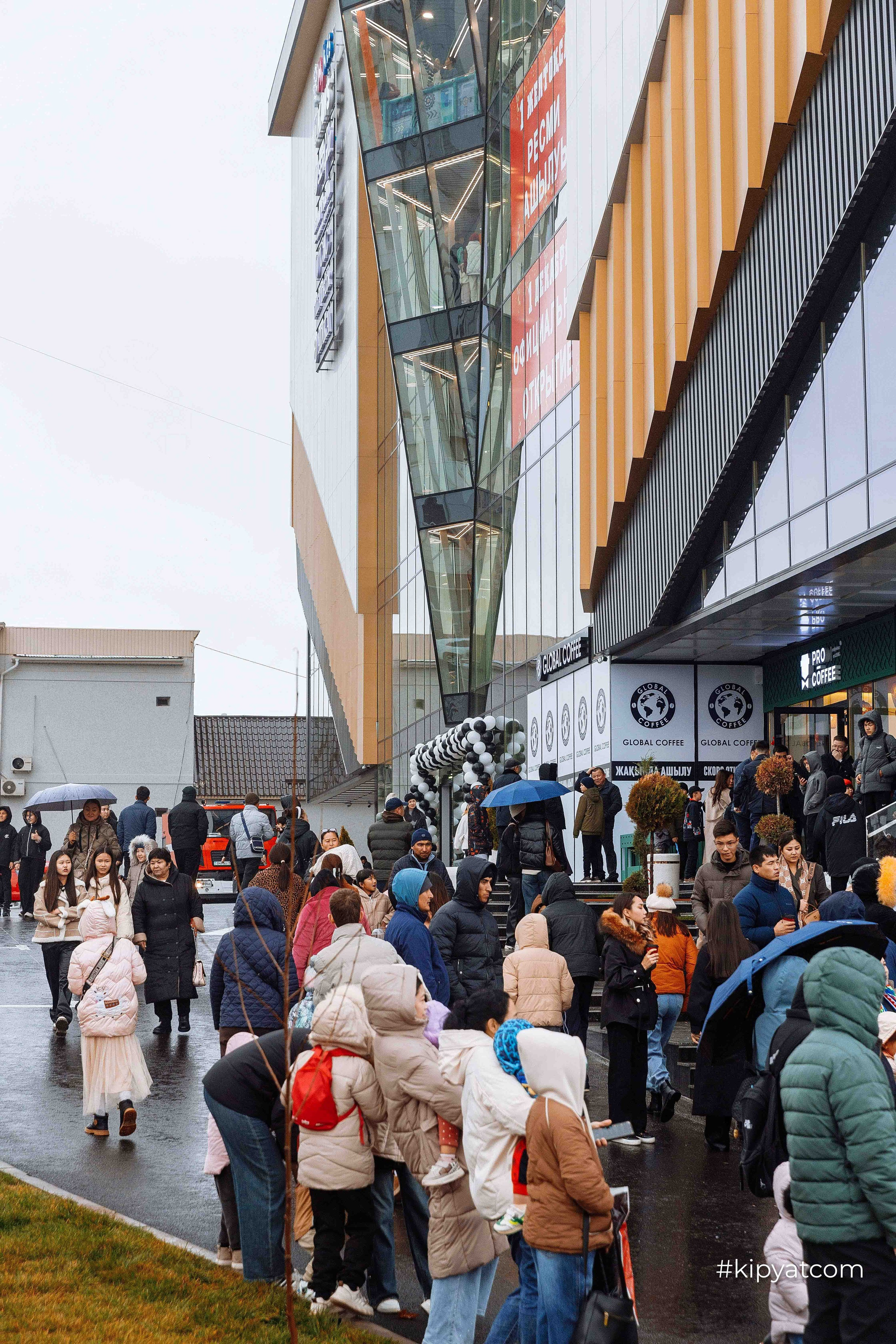 Официальное открытие ТРЦ «Royal Plaza»