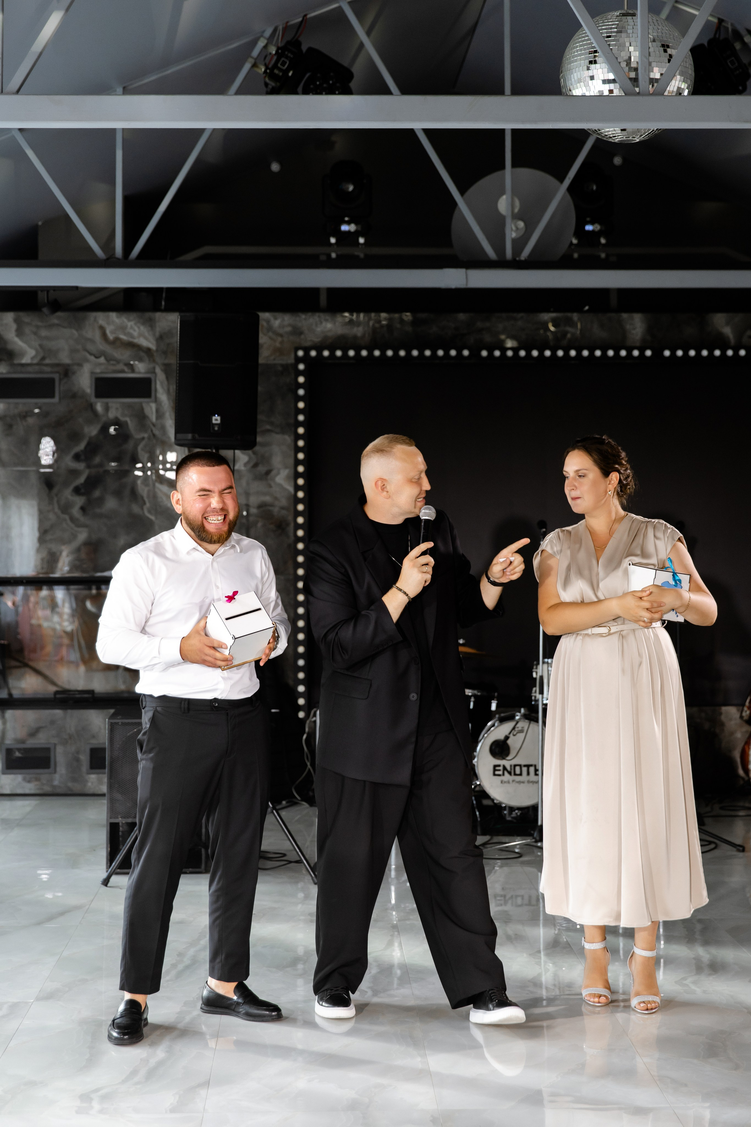 Свадебный день Влада и Вики. Свадебный фотограф Анна Бабахина