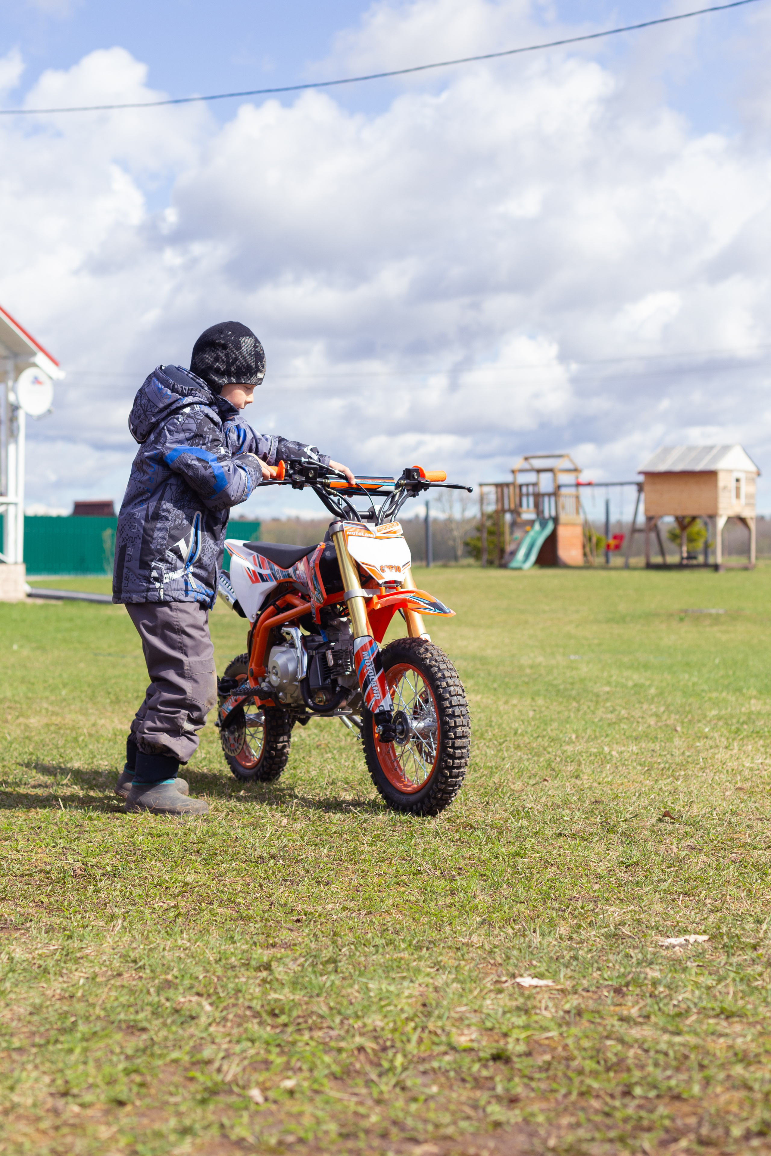 Дети на даче. Елена Семейный фотограф Санкт-Петербург