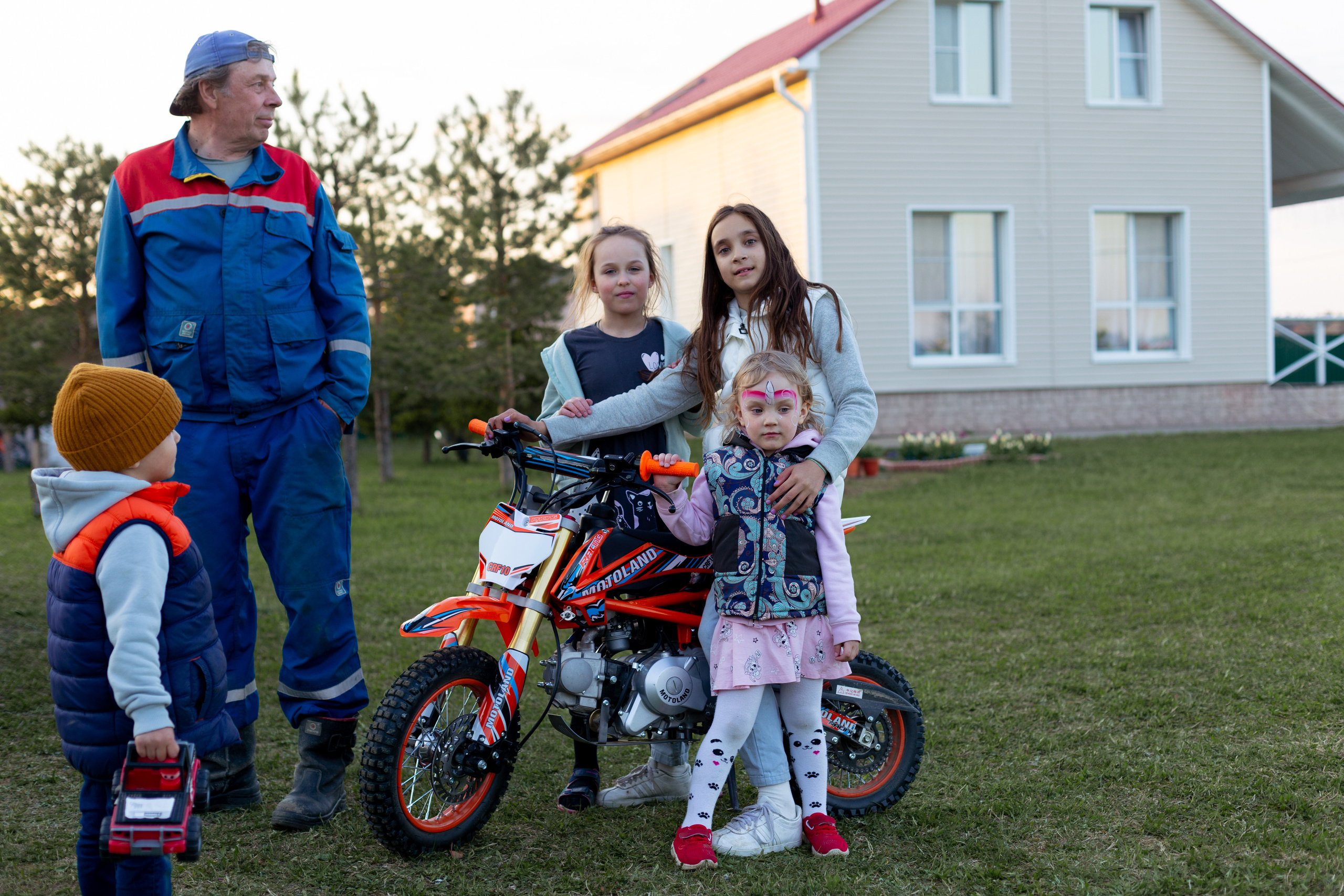 Дети на даче. Елена Семейный фотограф Санкт-Петербург