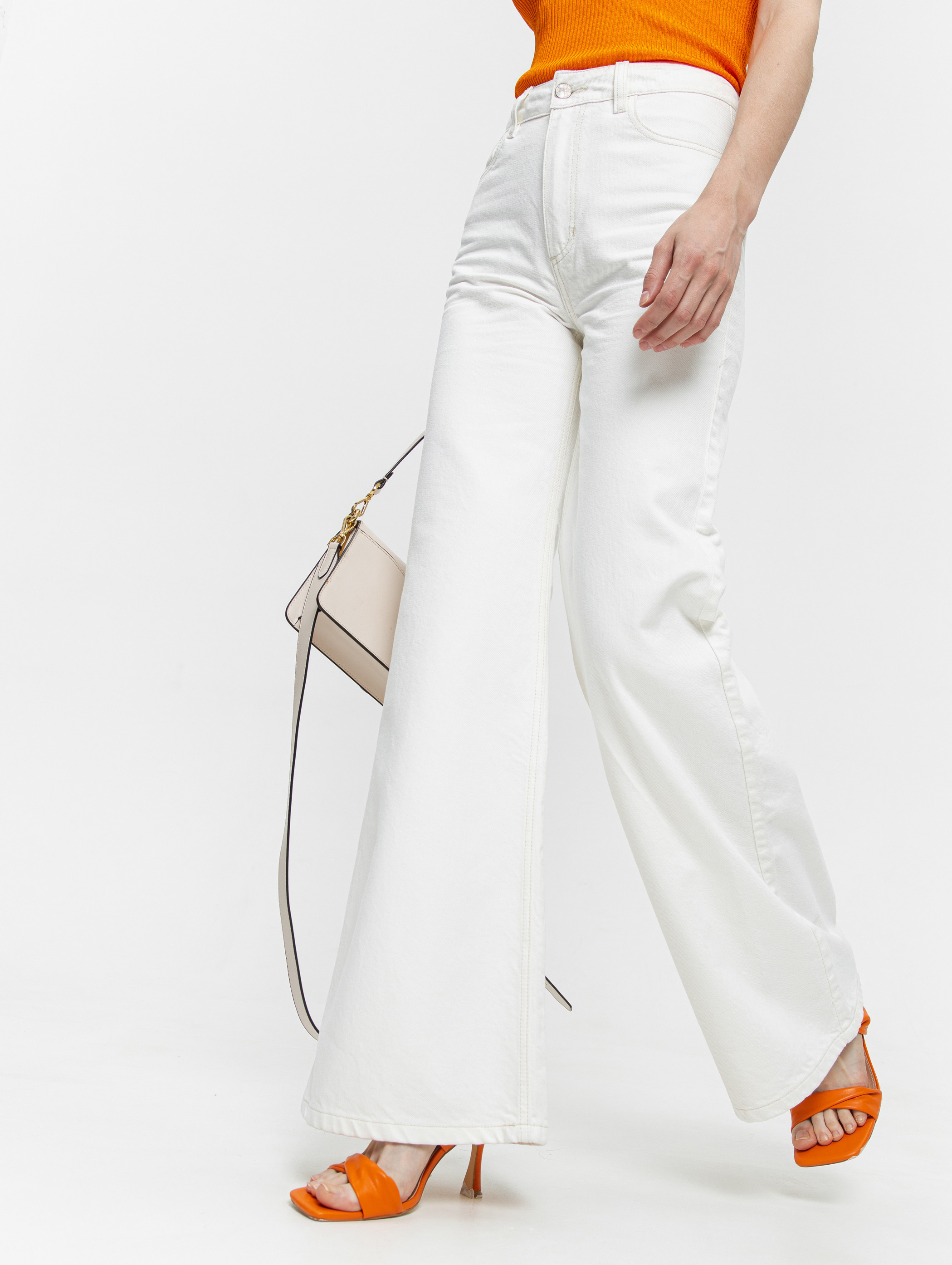 Съемка женской одежды для Wildberries. Фотограф в Ростове-на-Дону Екатерина Романова