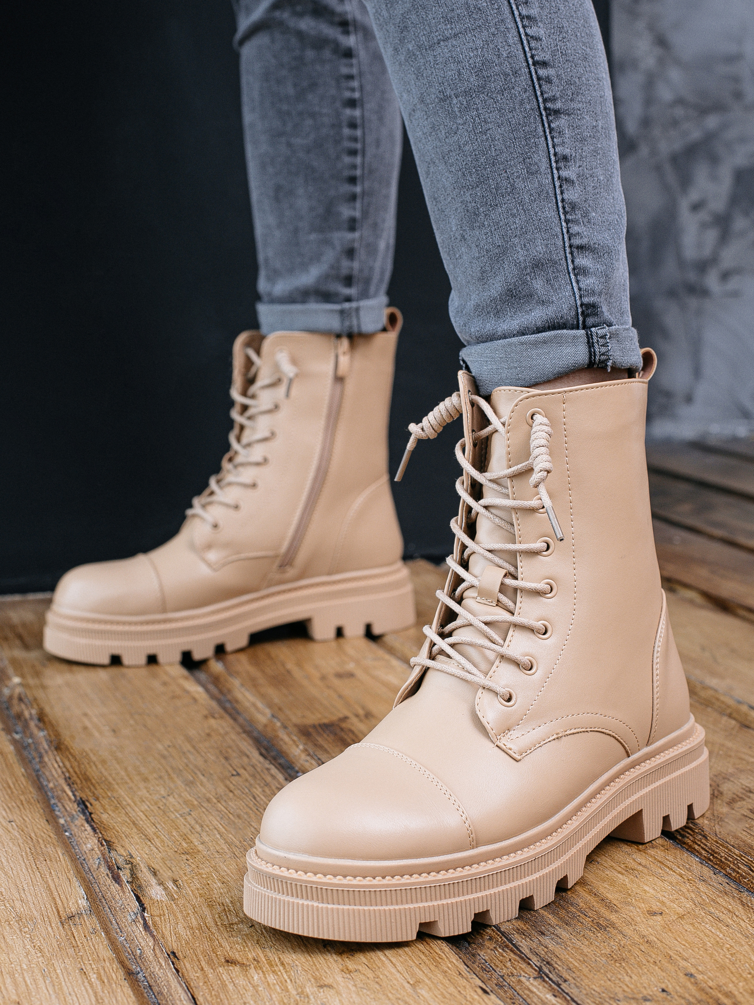 Съемка обуви для Wildberries. Фотограф в Ростове-на-Дону Екатерина Романова