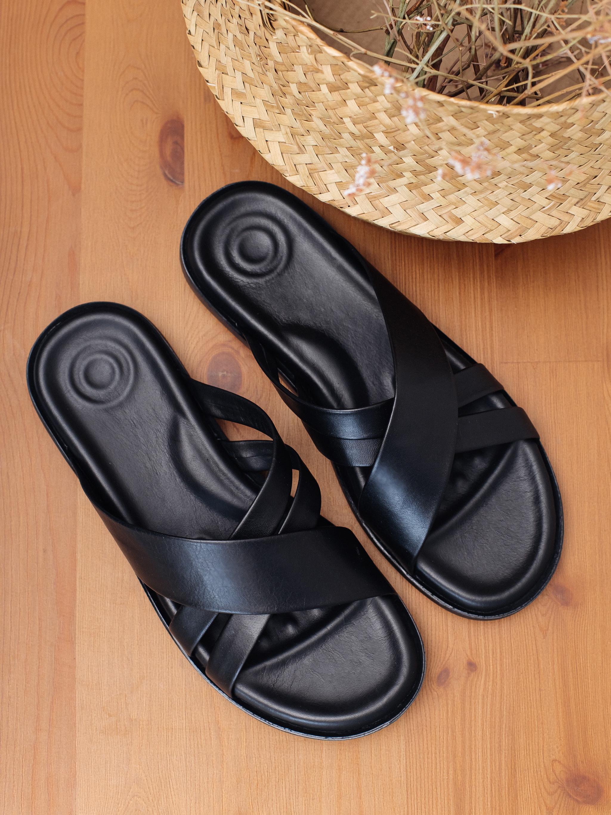 Съемка обуви для Wildberries. Фотограф в Ростове-на-Дону Екатерина Романова