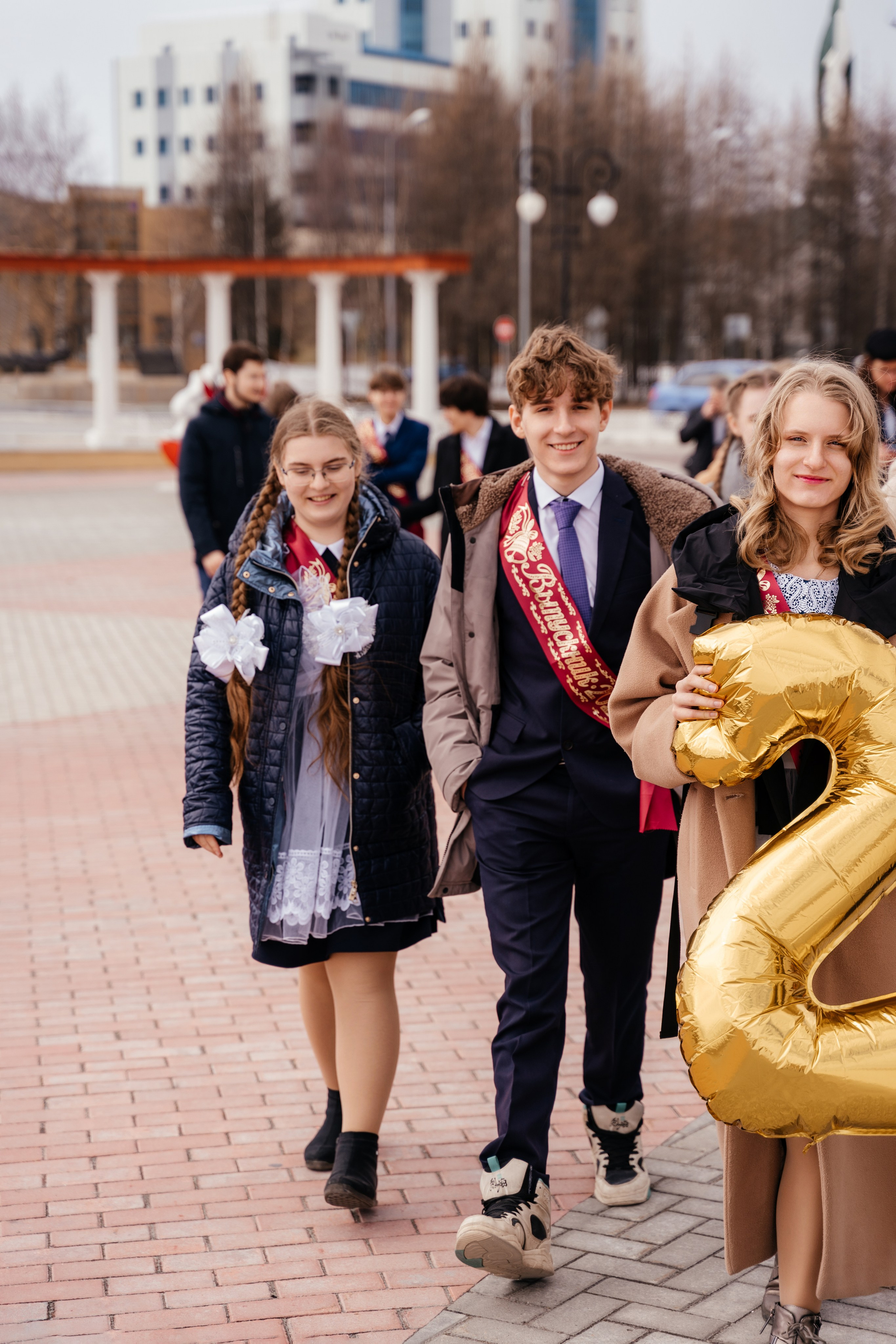 Последний звонок 11 класс. Семейный, детский и школьный фотограф в Надыме Анастасия Шендрикова