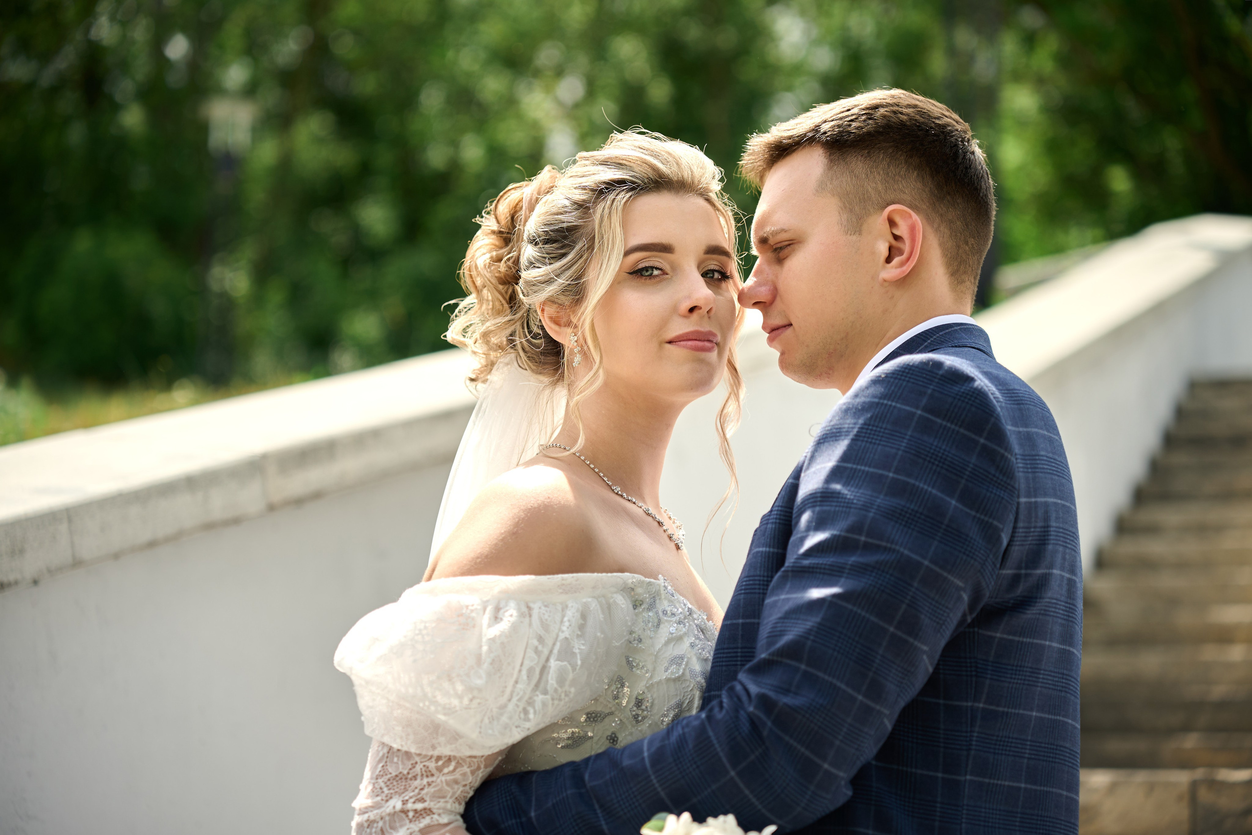 Свадебная фотосессия в Старом Осколе и Губкине. Профессиональный фотограф Старый Оскол, Губкин — свадьба, венчание, крещение, юбилей и день рождения