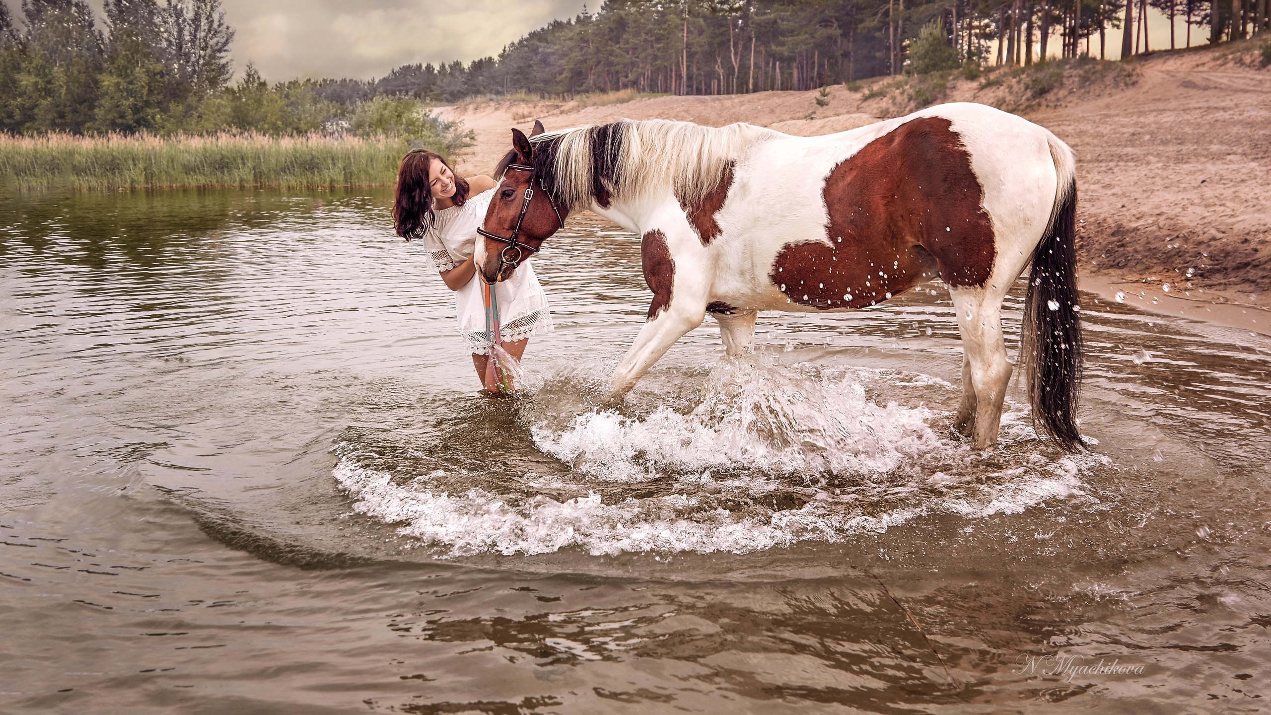 Фотосессия с конем в Нижегородской области, в Новинках. Детский и семейный фотограф в Нижнем Новгороде Мячикова Наталья
