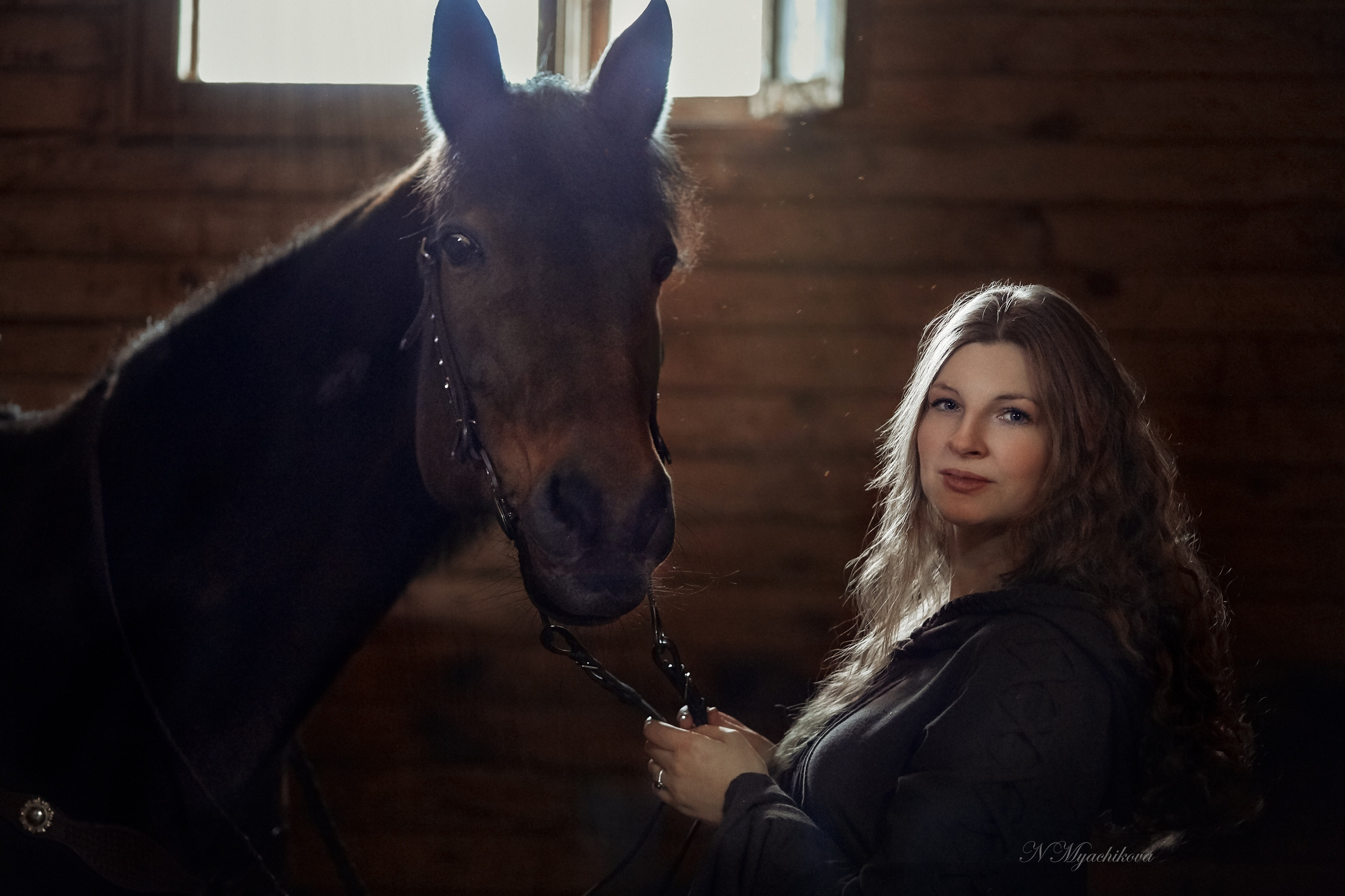 Фотосессия с конем в Нижегородской области, в Новинках. Детский и семейный фотограф в Нижнем Новгороде Мячикова Наталья