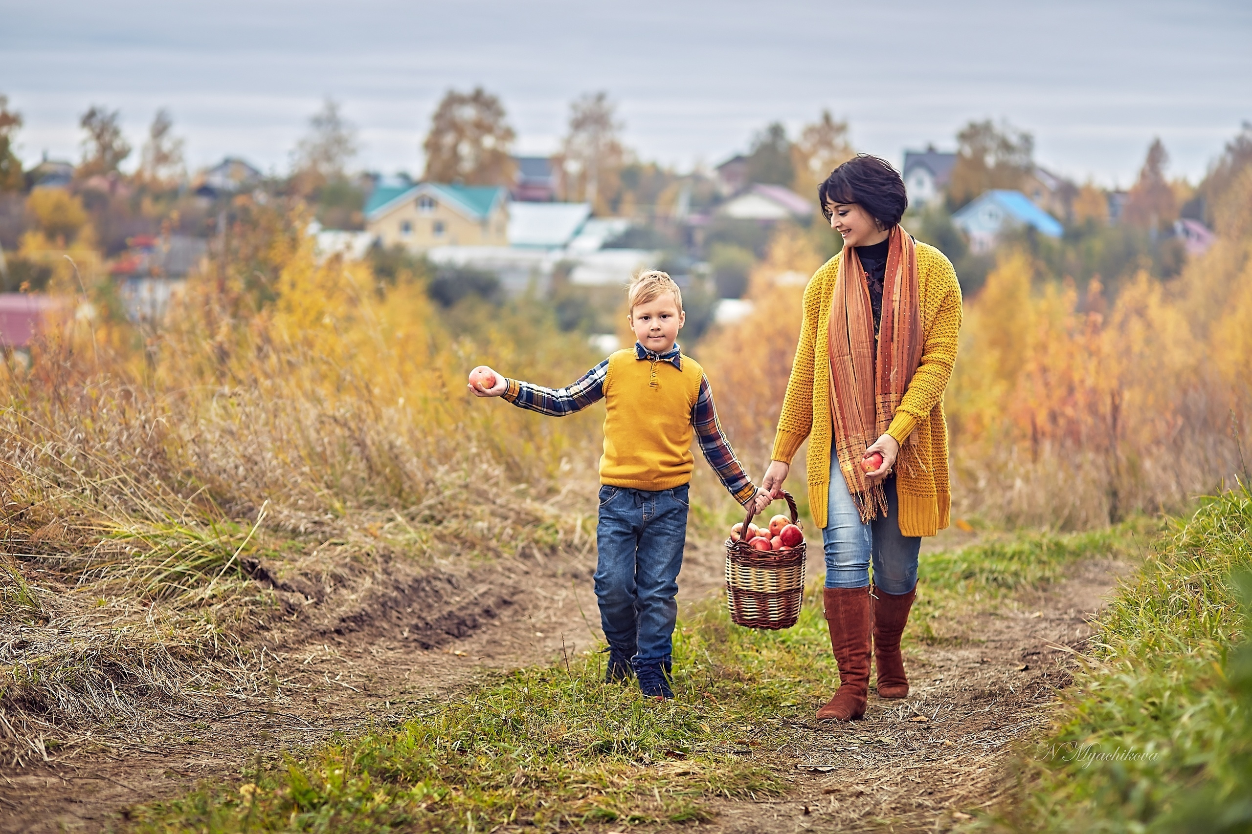 Съемка семей на улице в Нижнем Новгороде и в Сартаково. Детский и семейный фотограф в Нижнем Новгороде Мячикова Наталья