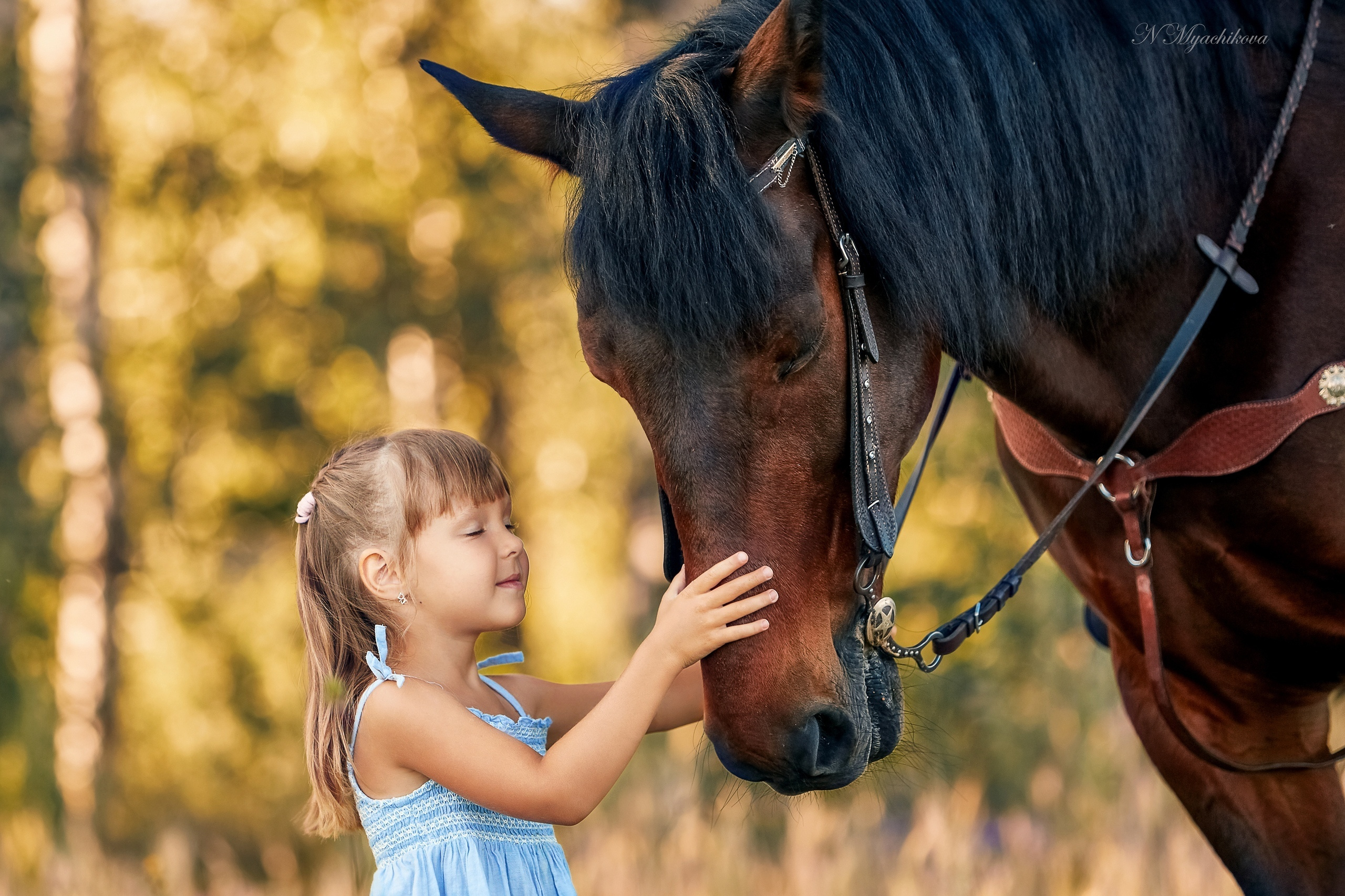 Фотосессия с конем в Нижегородской области, в Новинках. Детский и семейный фотограф в Нижнем Новгороде Мячикова Наталья