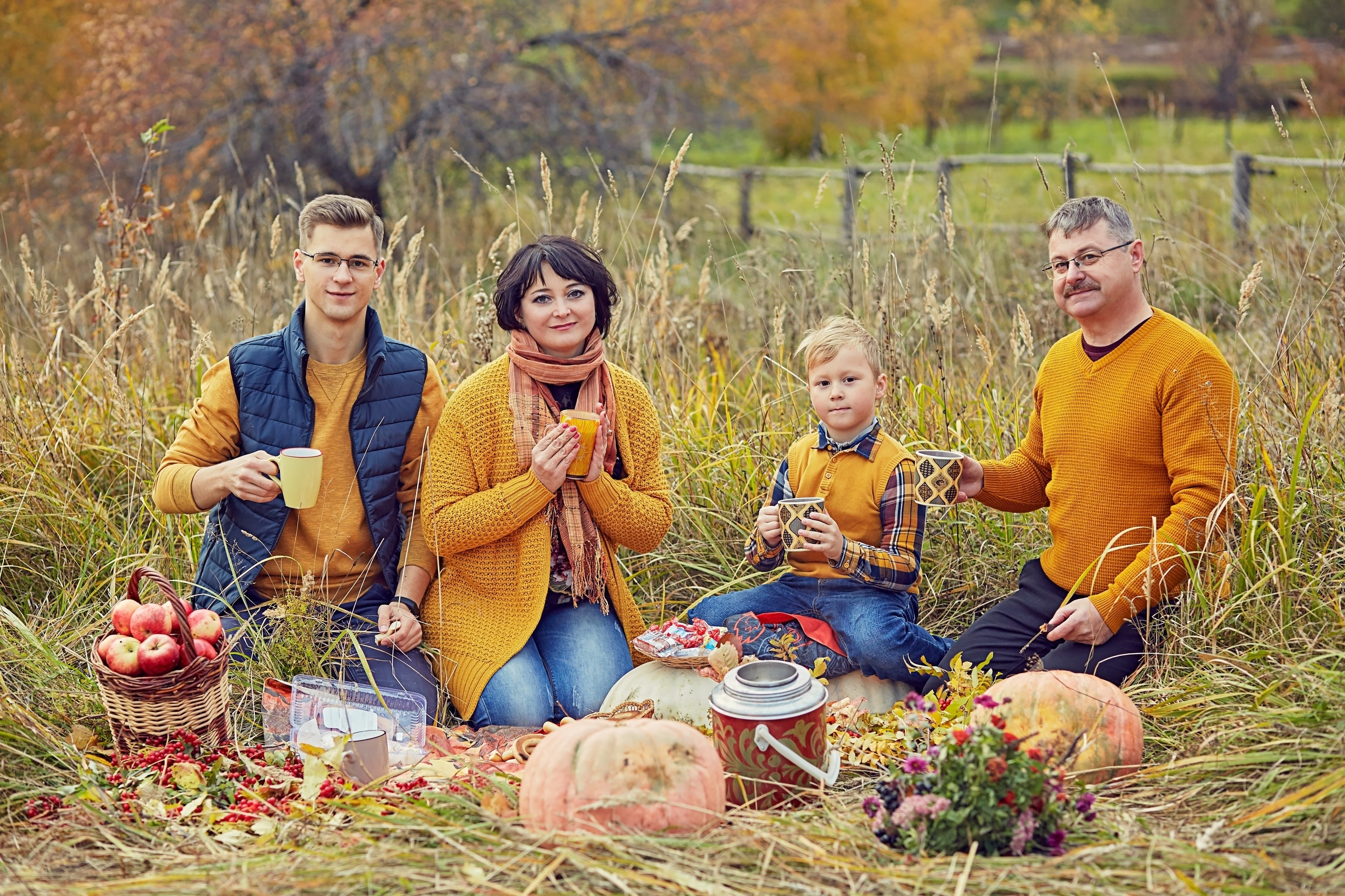Съемка семей на улице в Нижнем Новгороде и в Сартаково. Детский и семейный фотограф в Нижнем Новгороде Мячикова Наталья