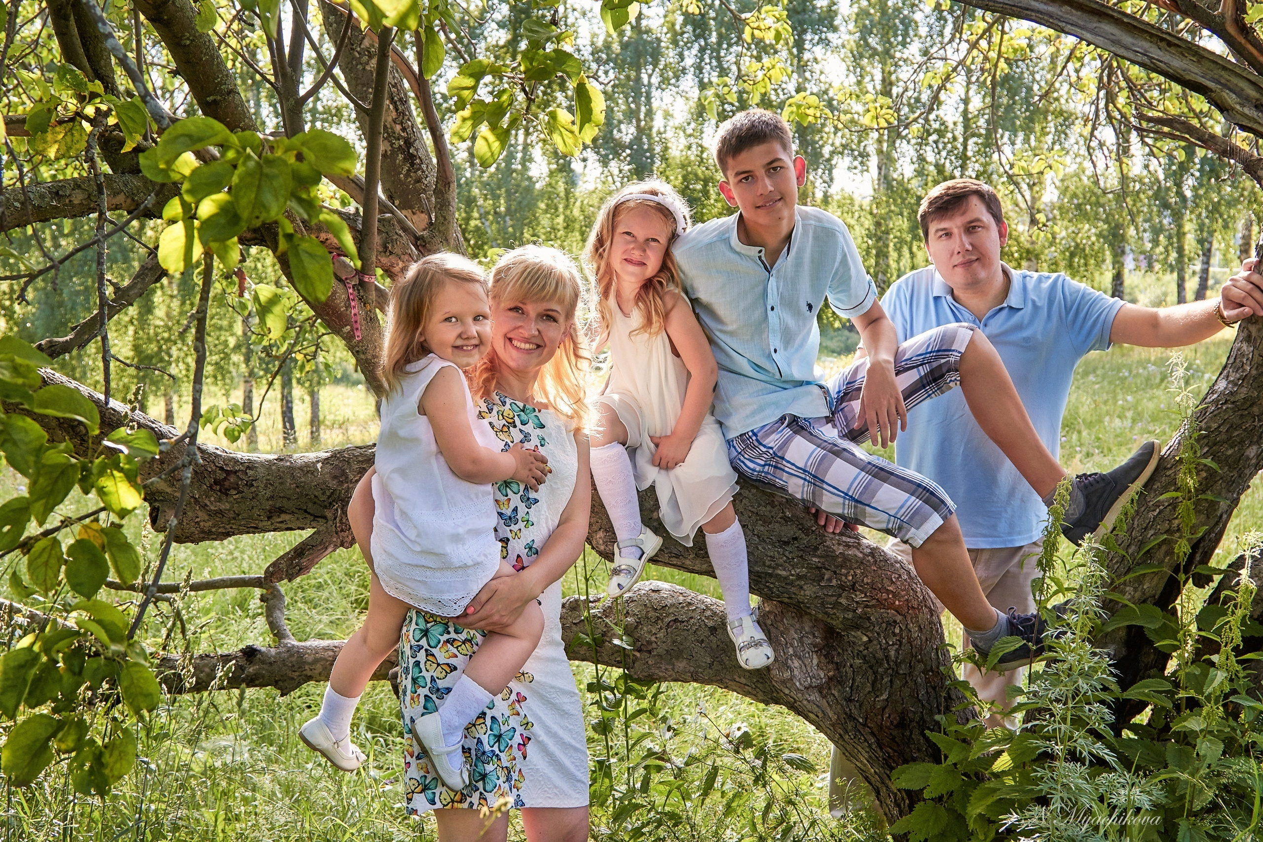 Съемка семей на улице в Нижнем Новгороде и в Сартаково. Детский и семейный фотограф в Нижнем Новгороде Мячикова Наталья