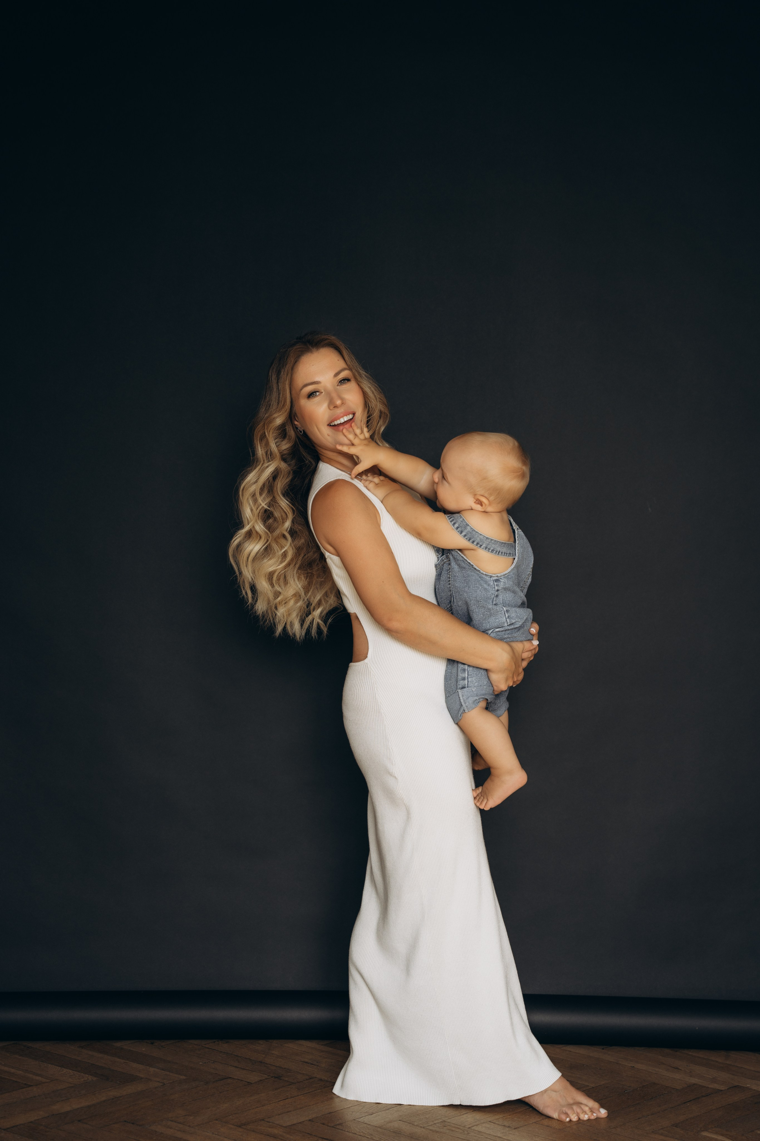 Мама и сыночек. Семейный фотограф Москва. Фотограф беременности и материнства Москва