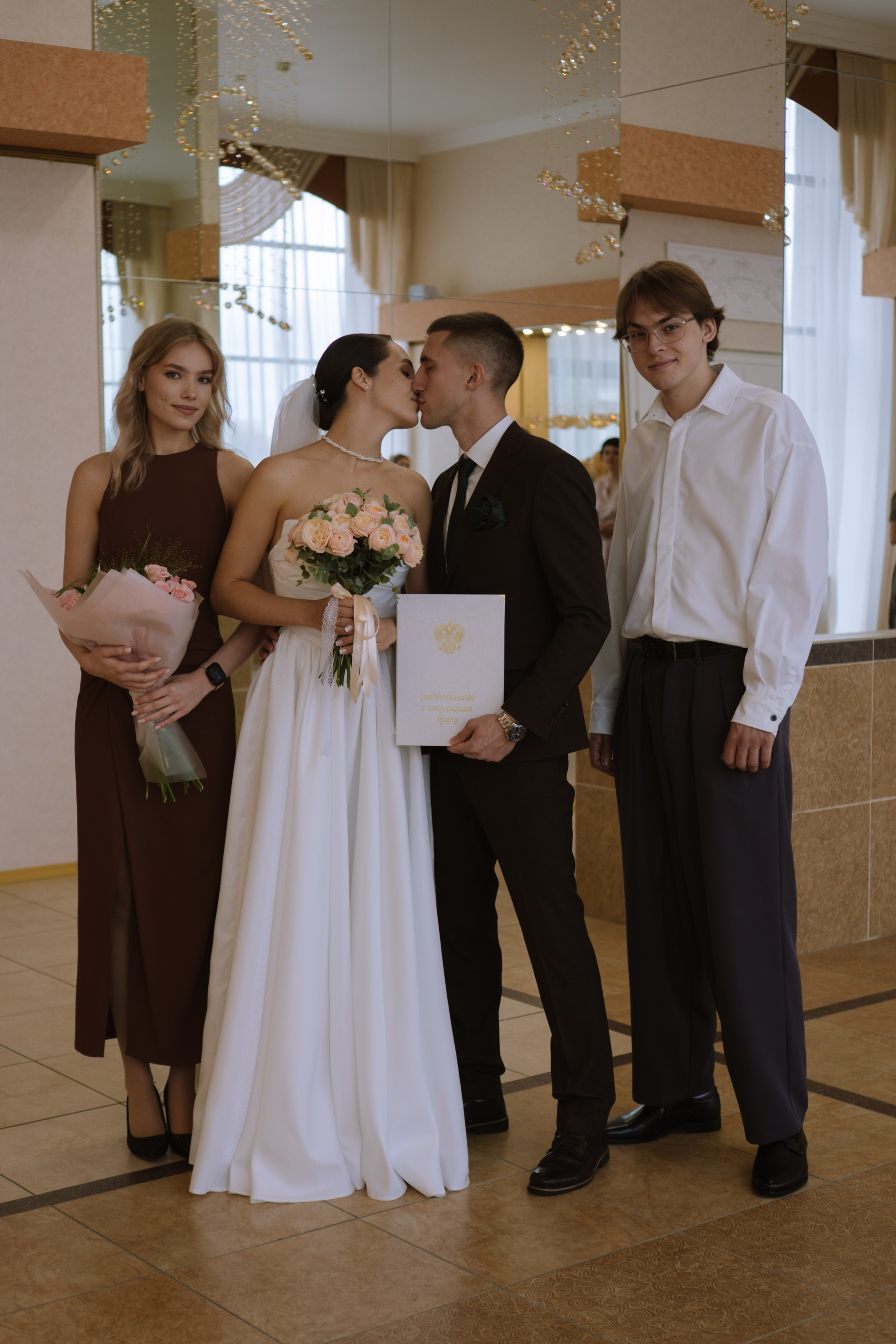 РЕПОРТАЖНАЯ СЬЕМКА В ЗАГСЕ. Профессиональный фотограф, Санкт-Петербург — Виктория Богомолова