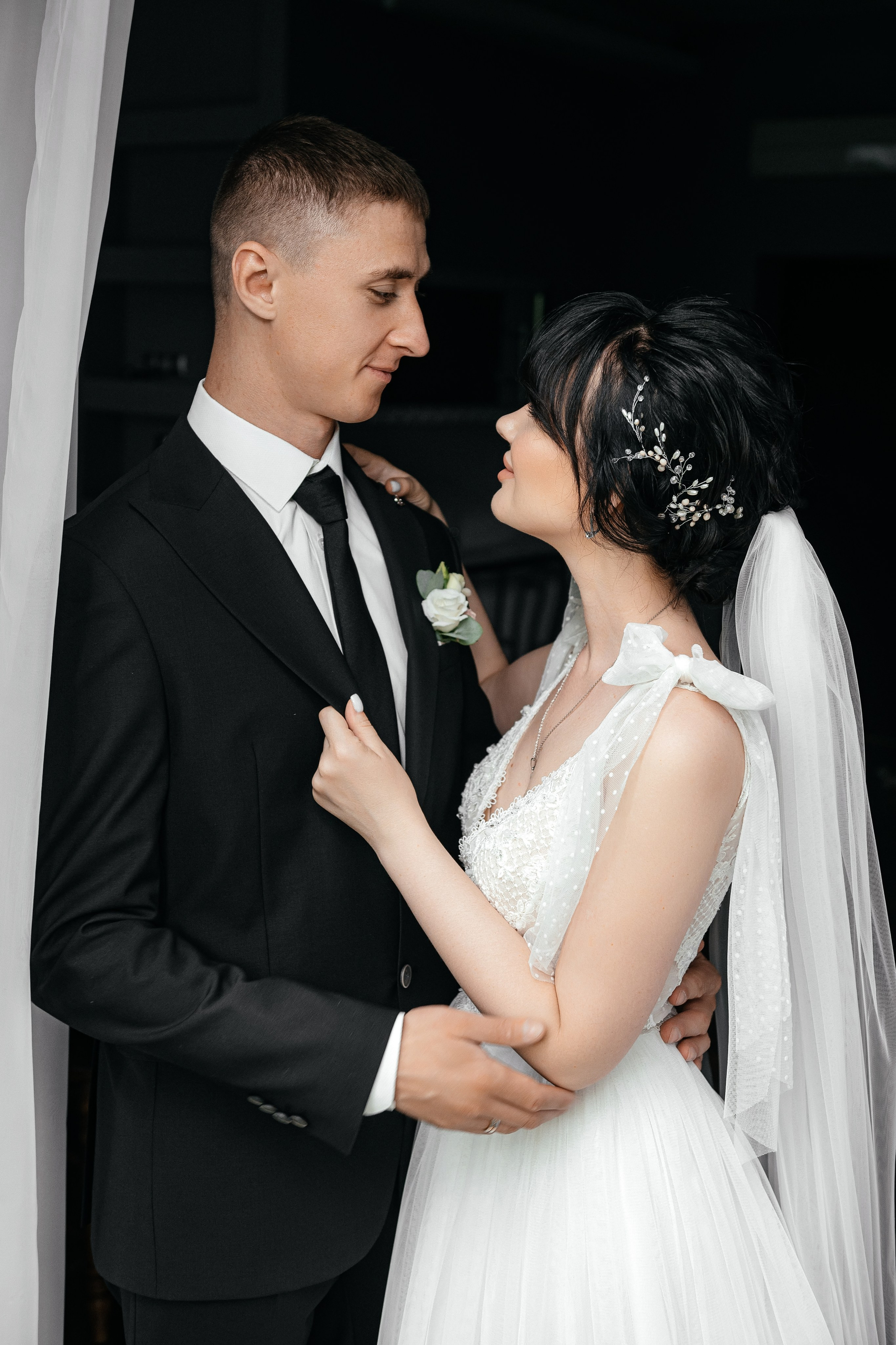 Свадьба с венчанием в Щелково. Прогулка в Гребнево, ресторан Кинза, отель Премиум. Свадебный и семейный фотограф Виктория Носачёва. Щелково, Москва и МО