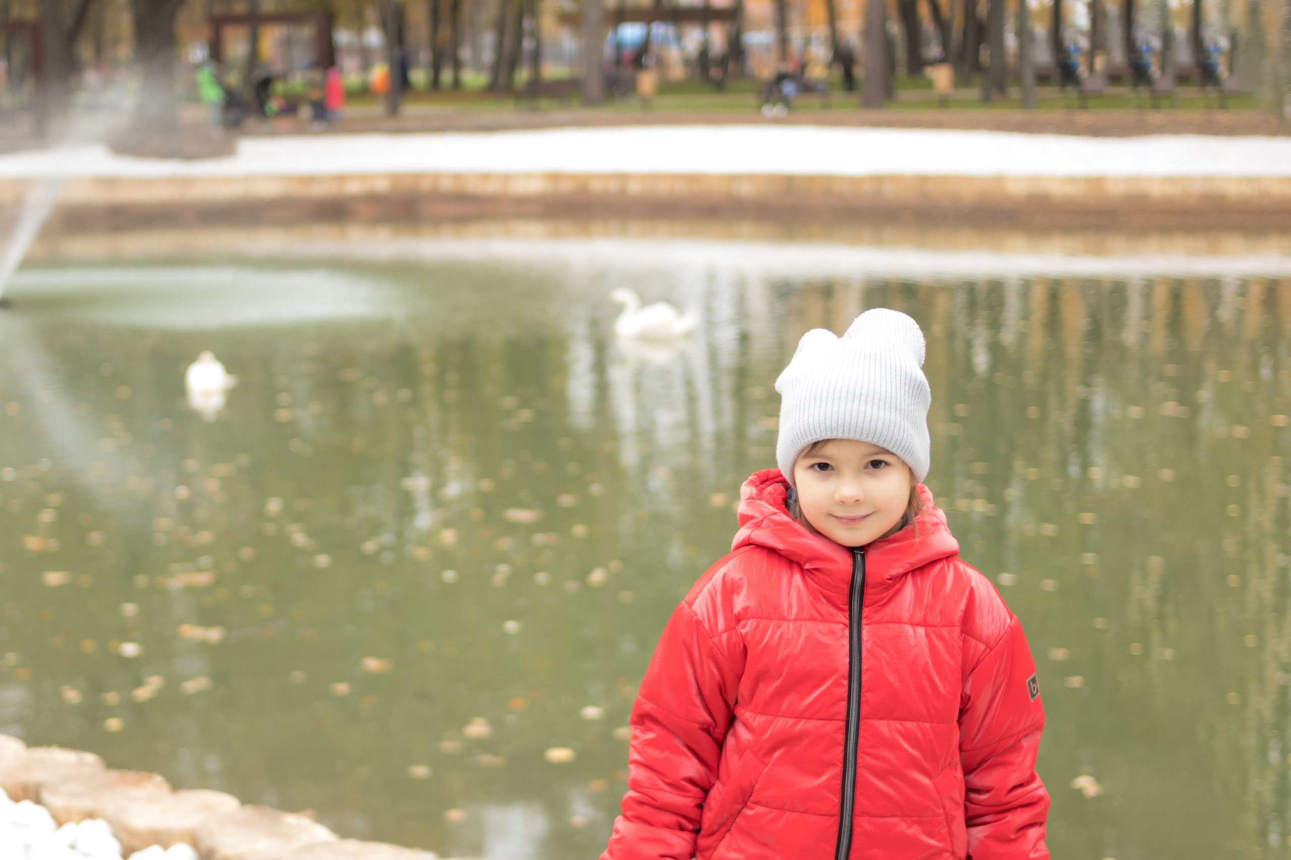 Вероника и Полина в парке им. О. Степанова октябрь 2021. Фотограф в Серпухове Наталья Руденко