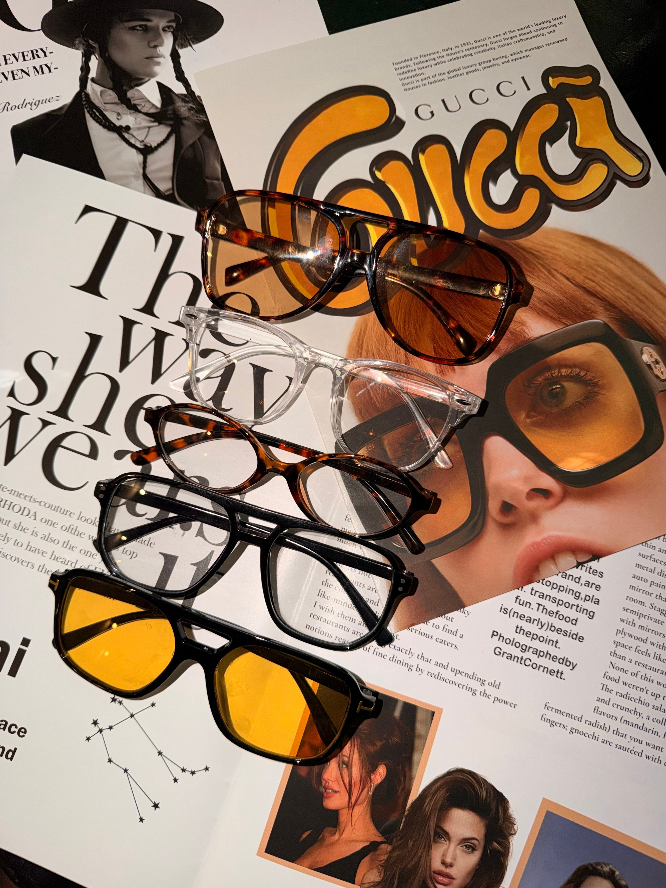 Украшения. Первая студия автопортрета в Донецке КЬЮ