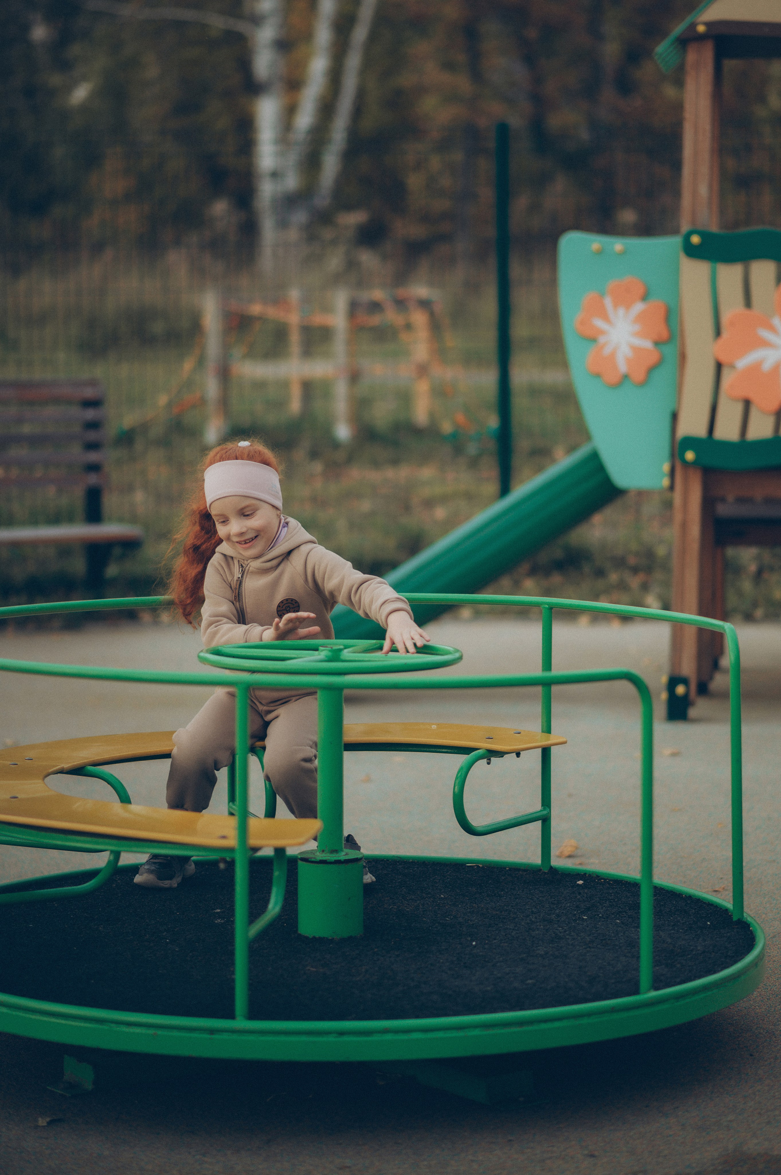 Анюта и Таня. Фотограф, г. Лесной Свердловской области