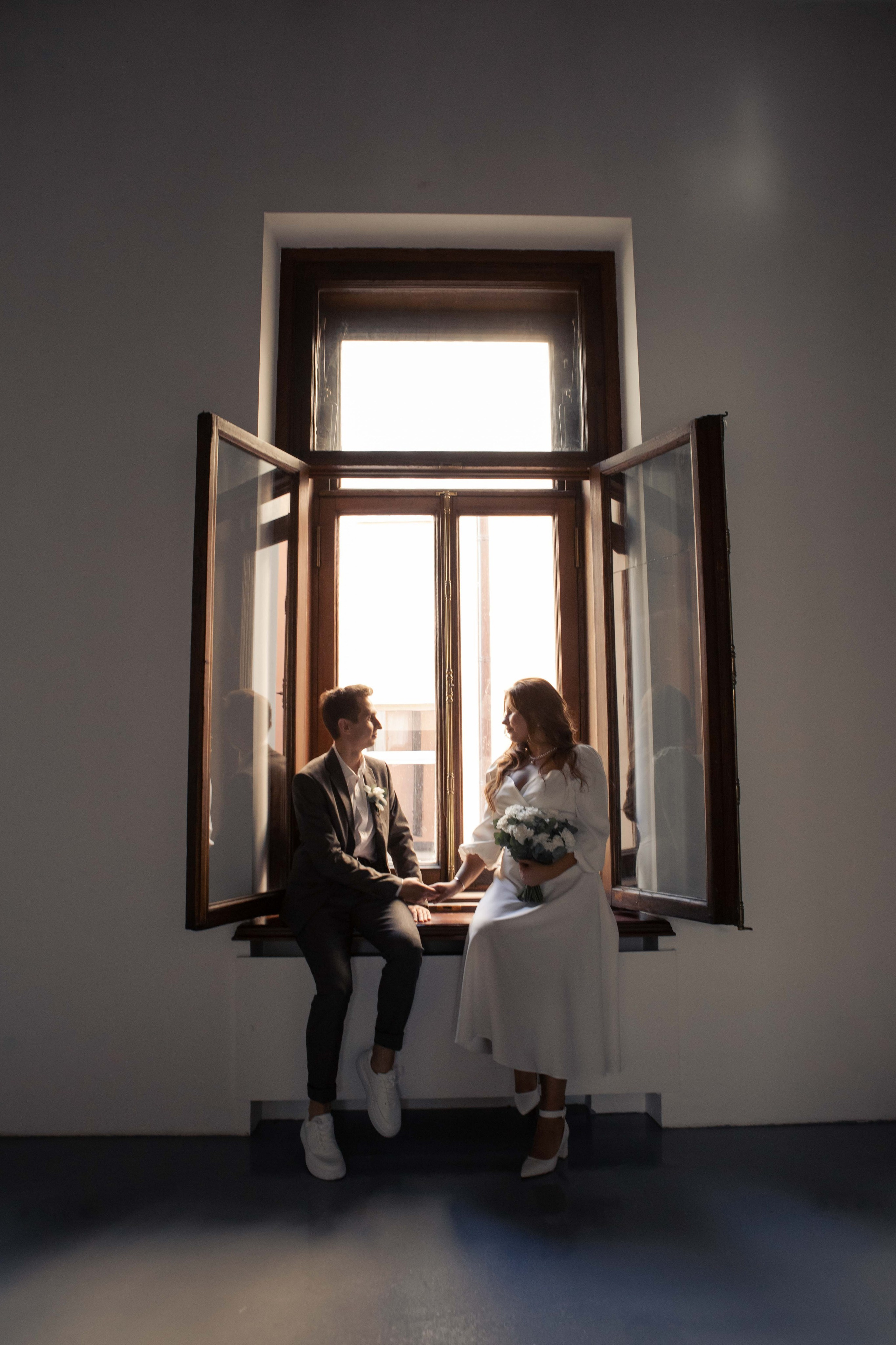 Свадебная фотосессия в Москве в отеле. Фотограф Валерия Горбунова Подольск Бутово Видное Щербинка