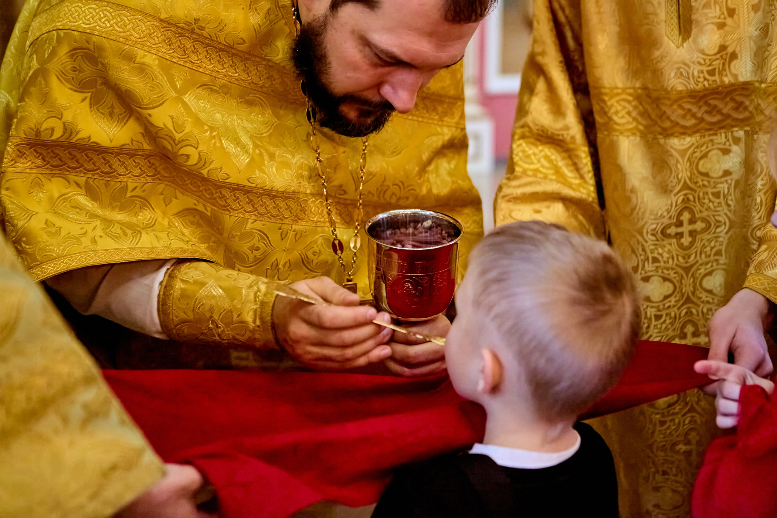 Фотографии во время богослужения