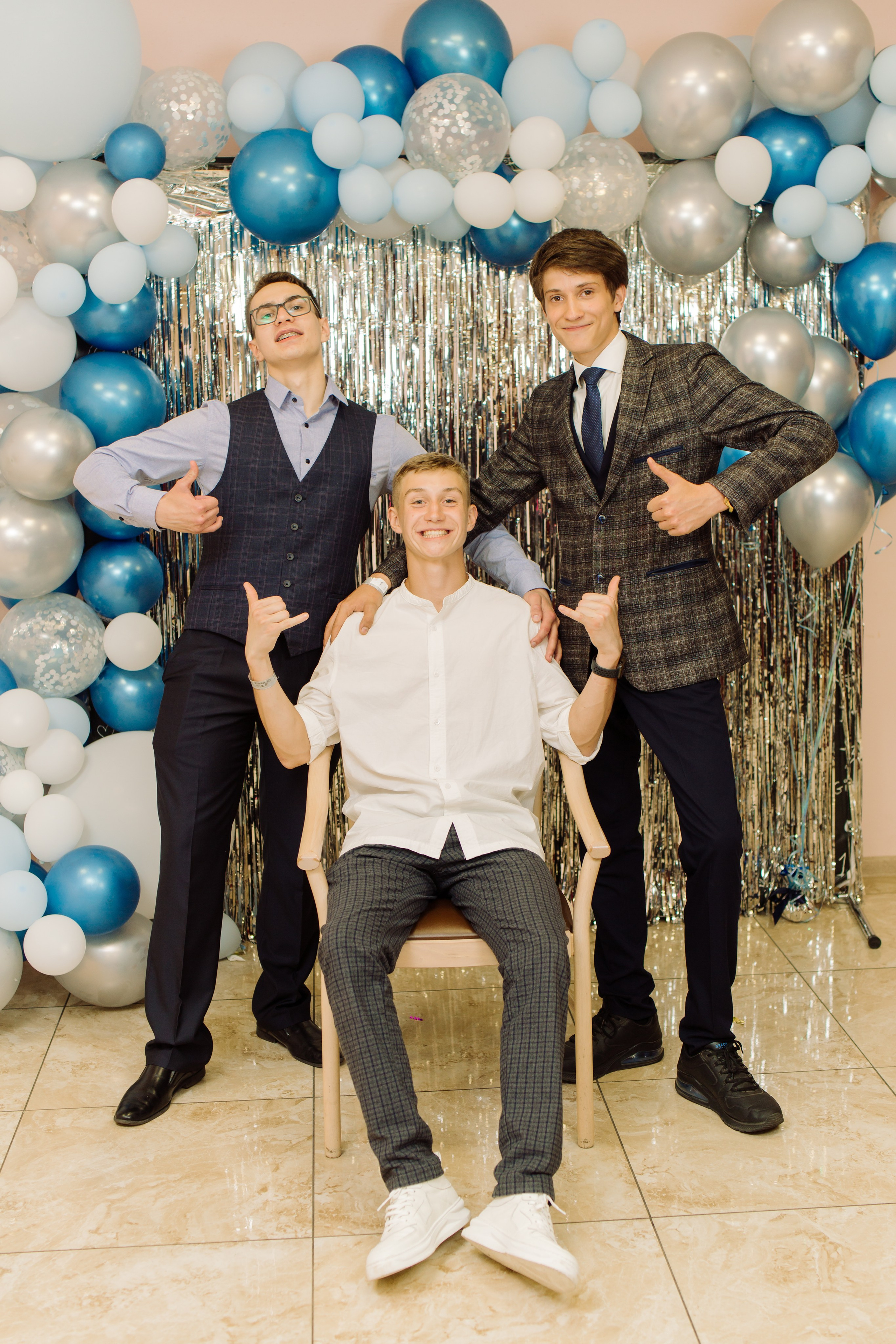 Выпускные старшая школа. Фотограф Южно-Сахалинск