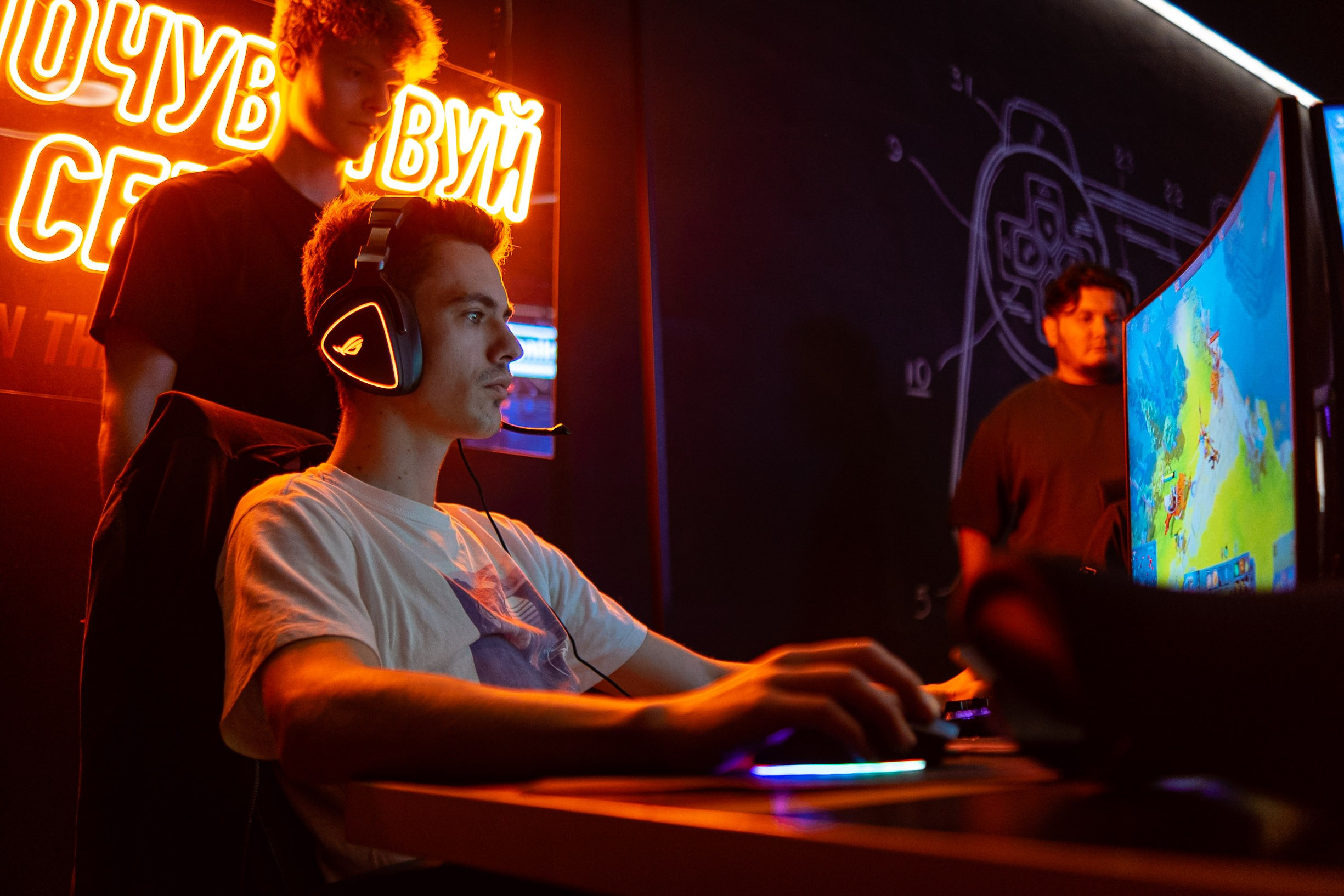 Win Line.Турнир по Dota2 и трансляция чемпионата International. Репортажный фотограф Денис Тихомиров. Москва