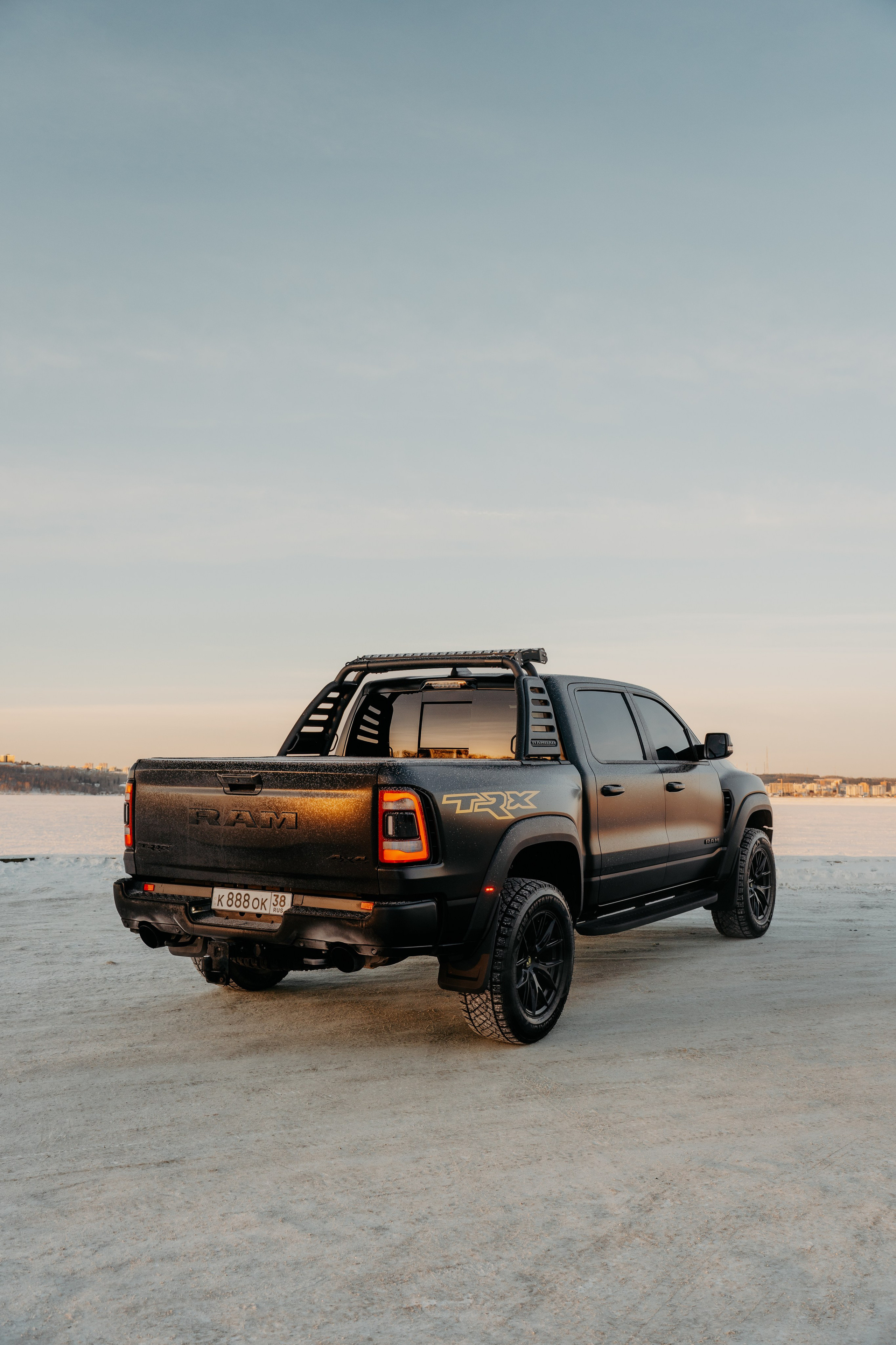 Ram Rebel TRX. Фотограф, видеограф и пилот дрона на Байкале