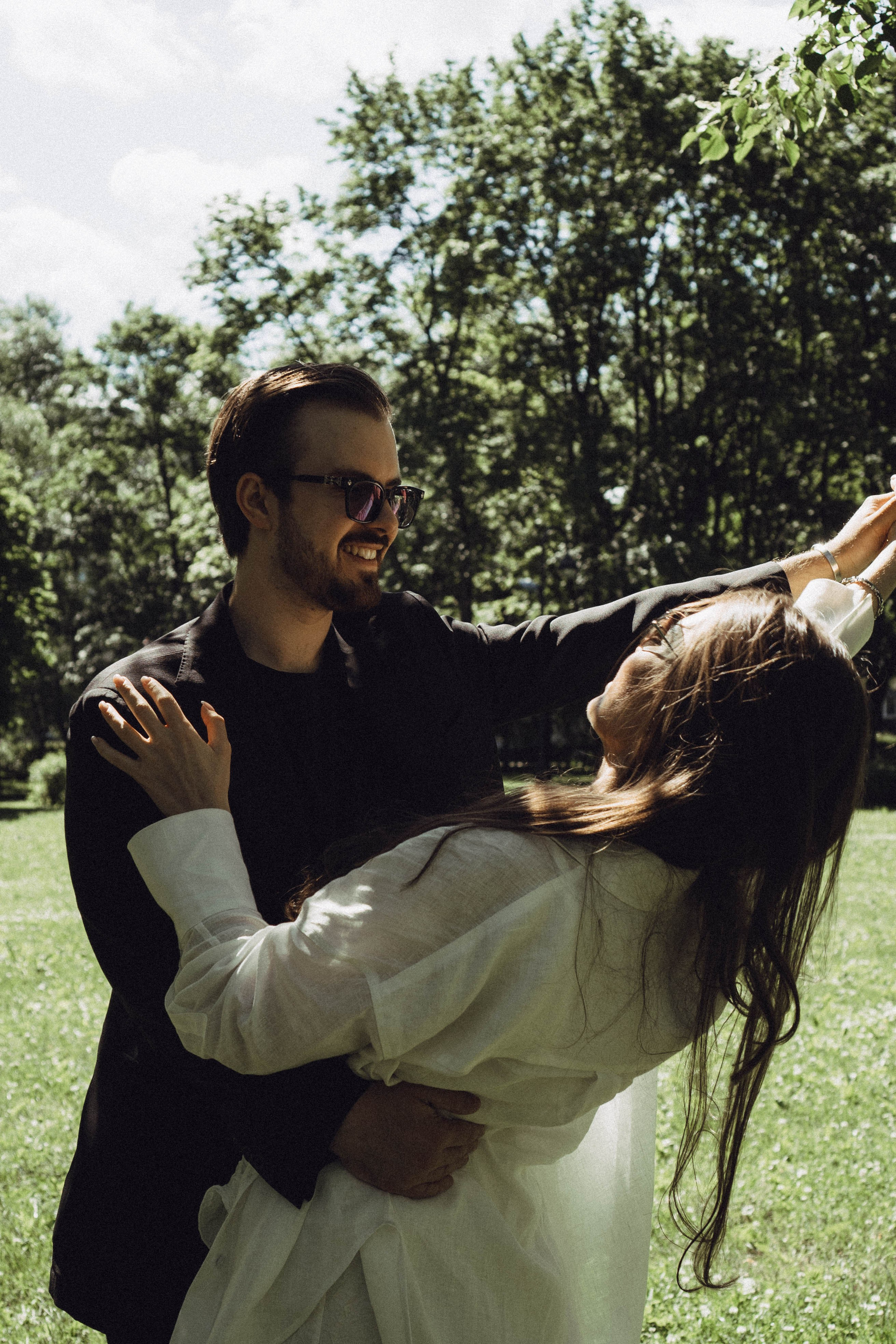 СВАДЕБНАЯ СЬЕМКА В ПАРКЕ ПОБЕДЫ И ПРОГУЛКА ПО МОСКОВСКОМУ ПРОСПЕКТУ. Профессиональный фотограф, Санкт-Петербург — Виктория Богомолова