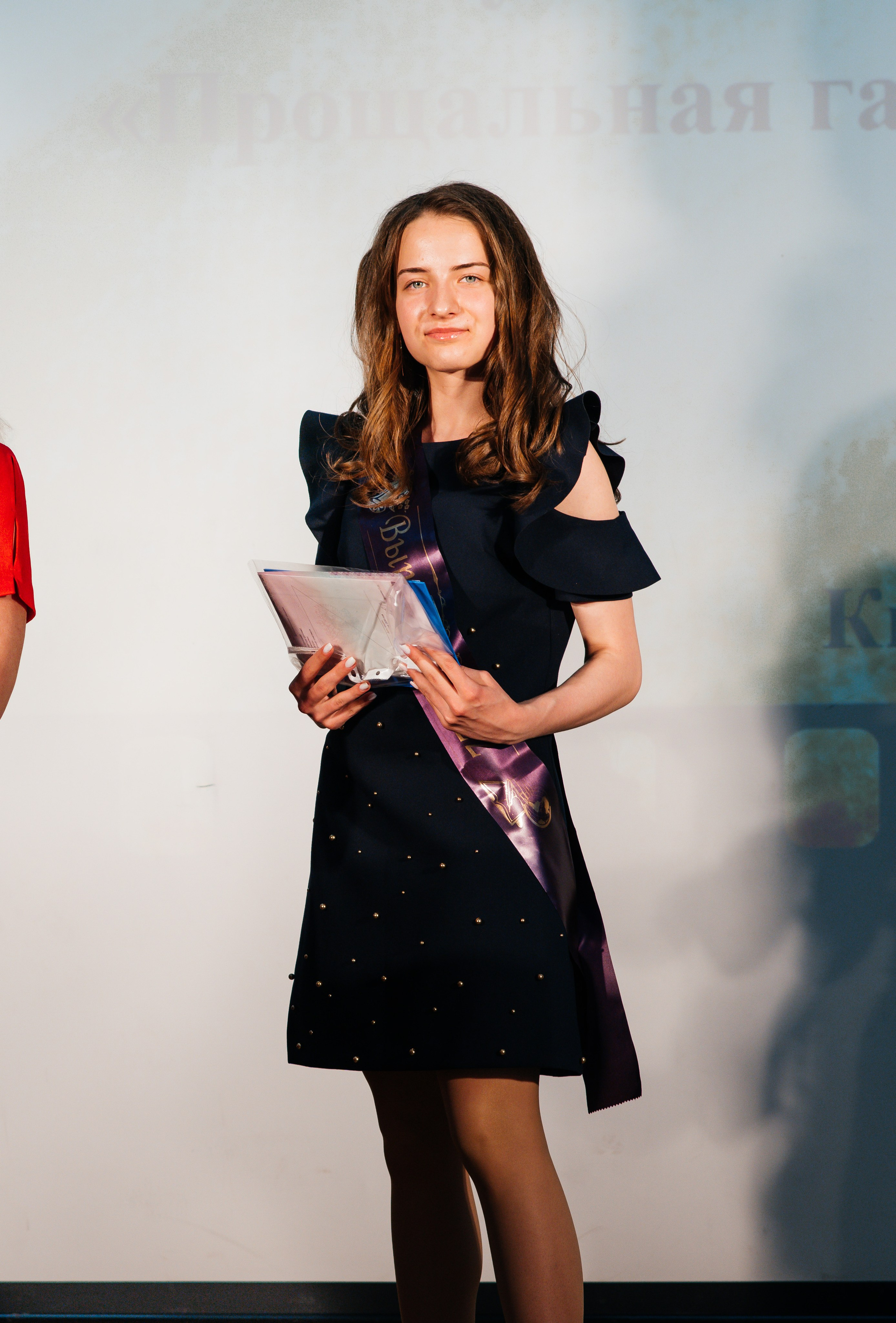 Вручение аттестатов. Выпускные альбомы в Подольске Москве и МО