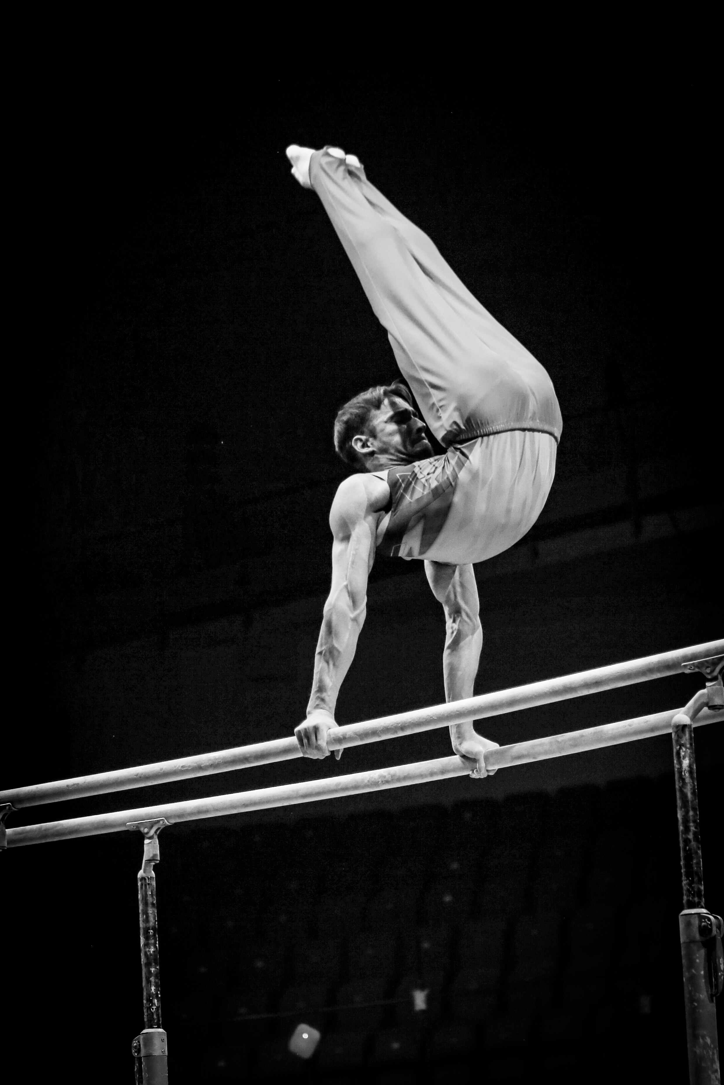 «Спорт через объектив: история в каждом снимке!»